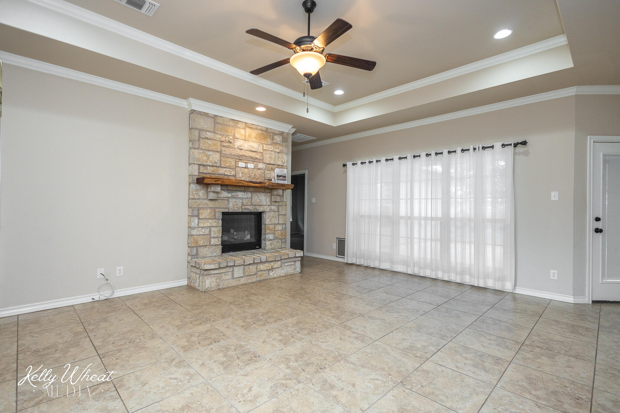 4129 Autumnwood Trail Property Photo 4