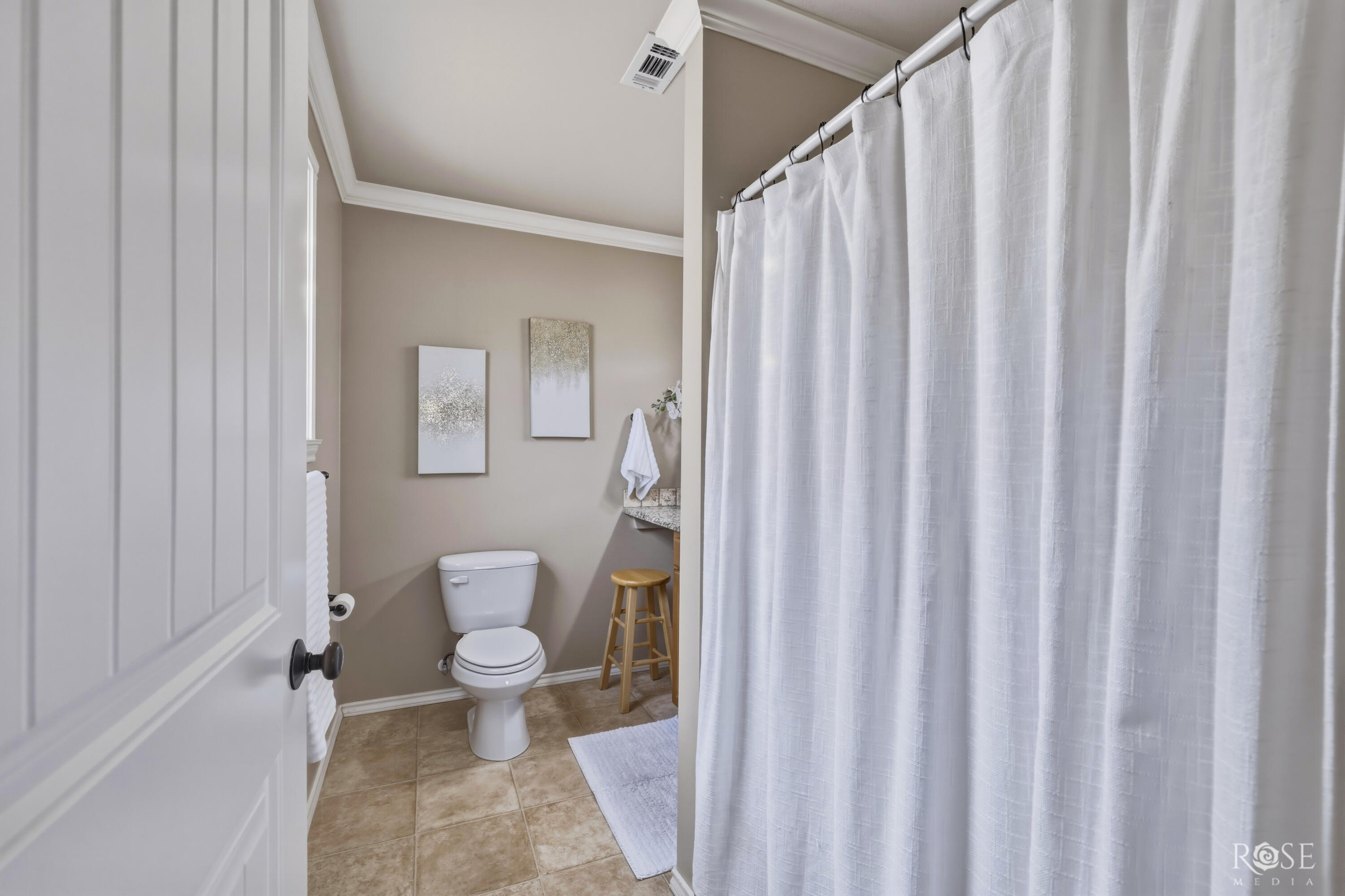5037 Windwood Drive Property Photo 17