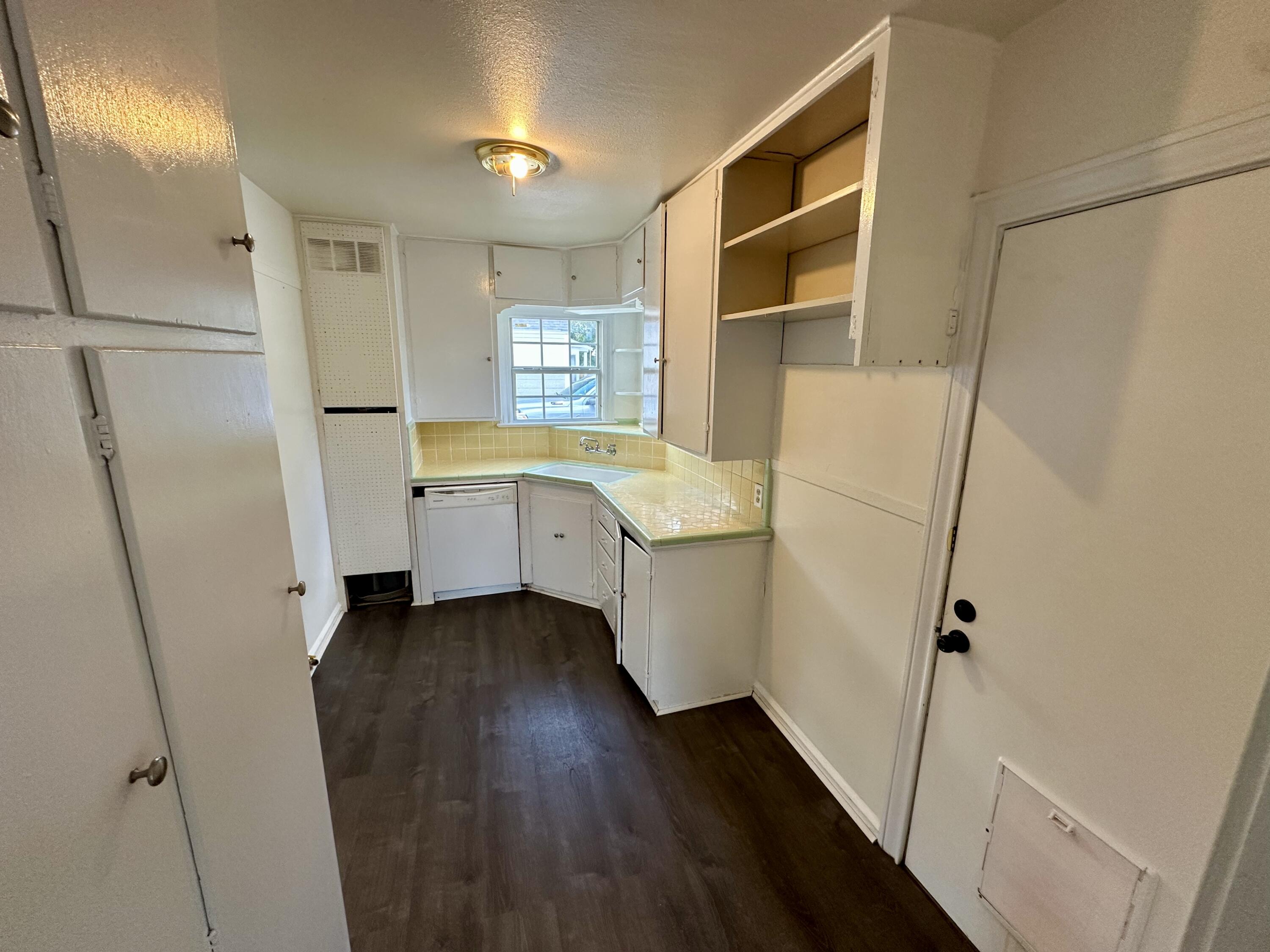 310 N Milton Street Property Photo 6