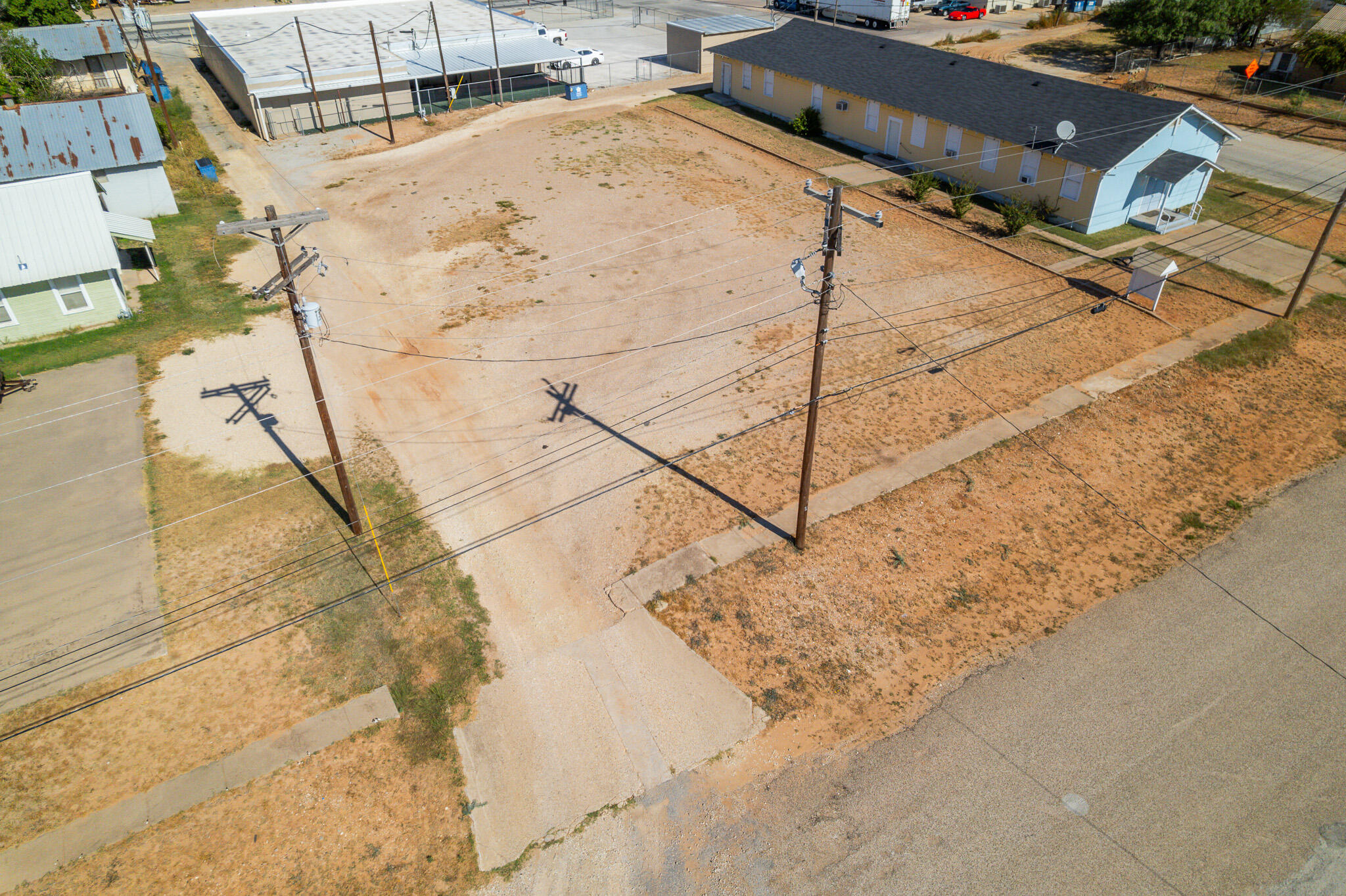 000 Strong Avenue Property Photo 1