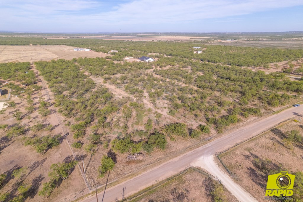 3330 S Pheasant Run Property Photo 4