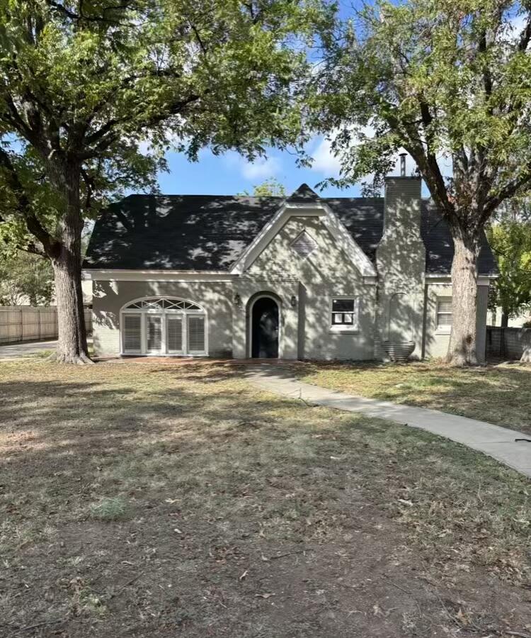 1309 Shafter Street Property Photo 1