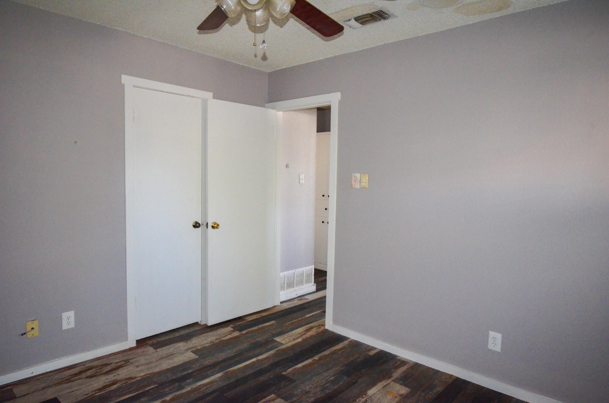 3322 Cameron Street Property Photo 11
