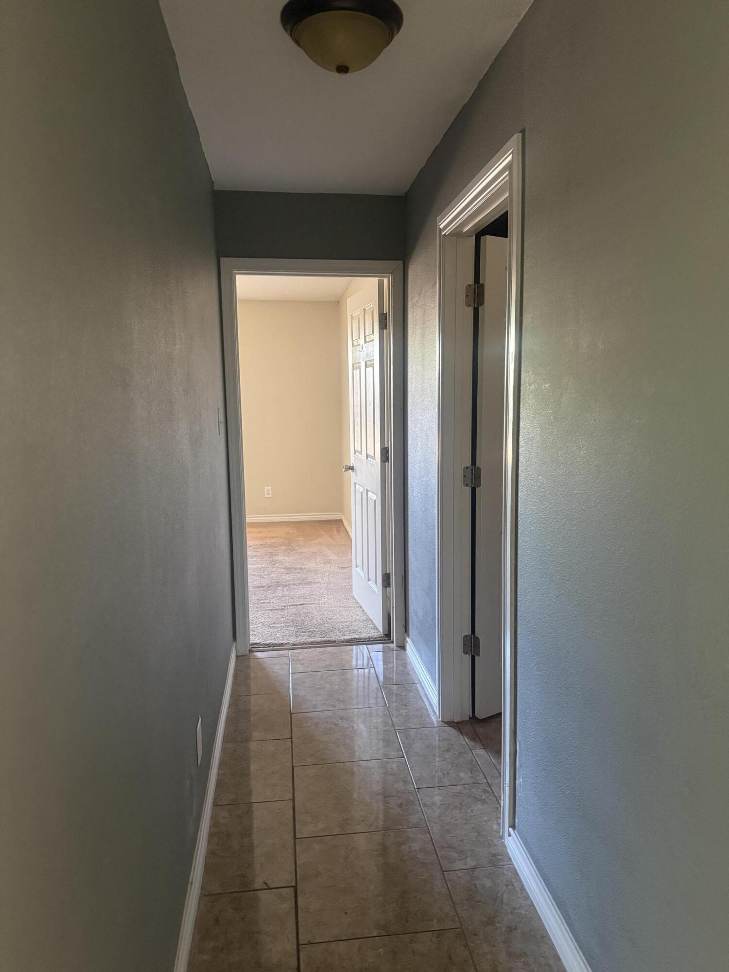 114 W Avenue L Property Photo 12