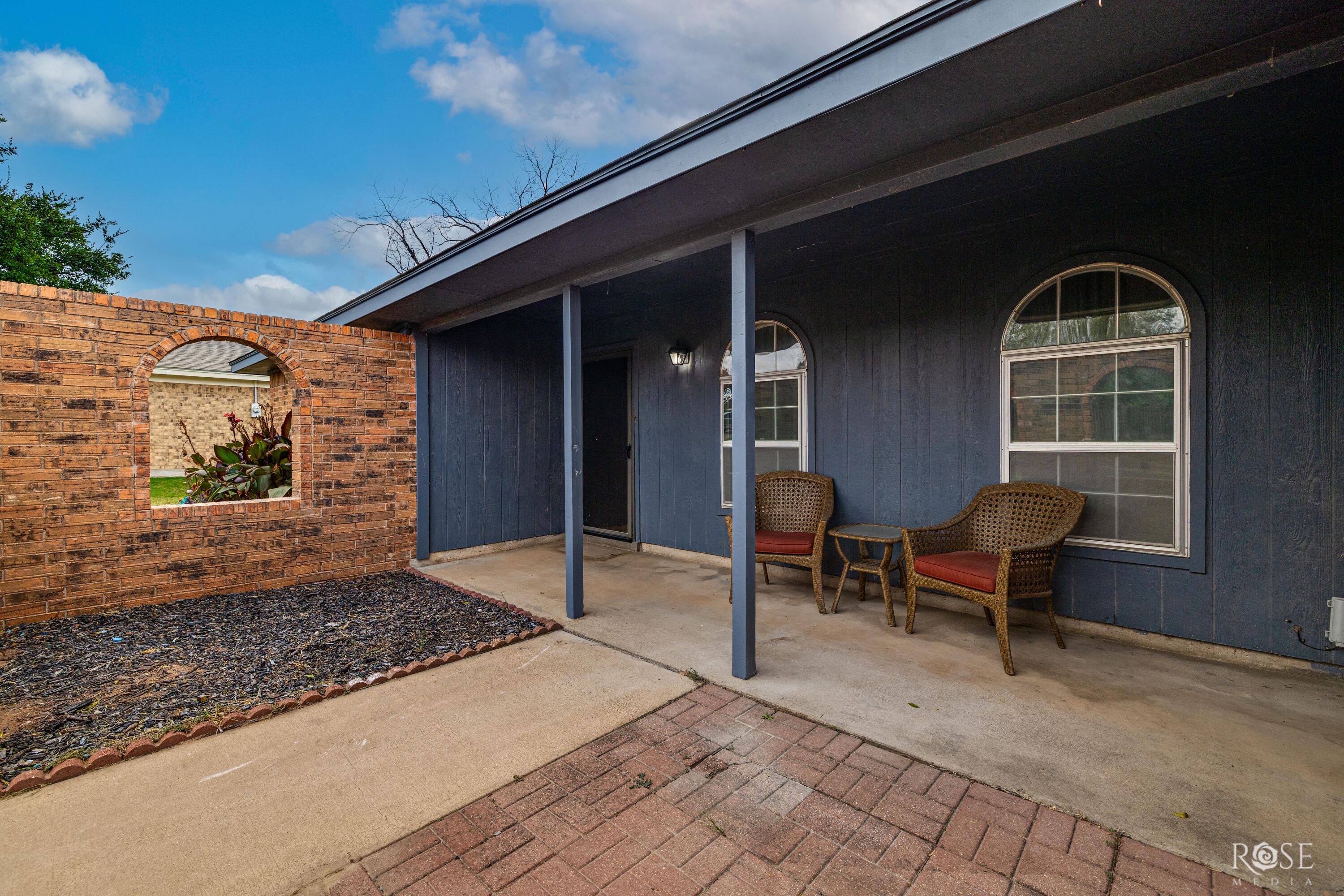 145 Dellwood Drive Property Photo 3