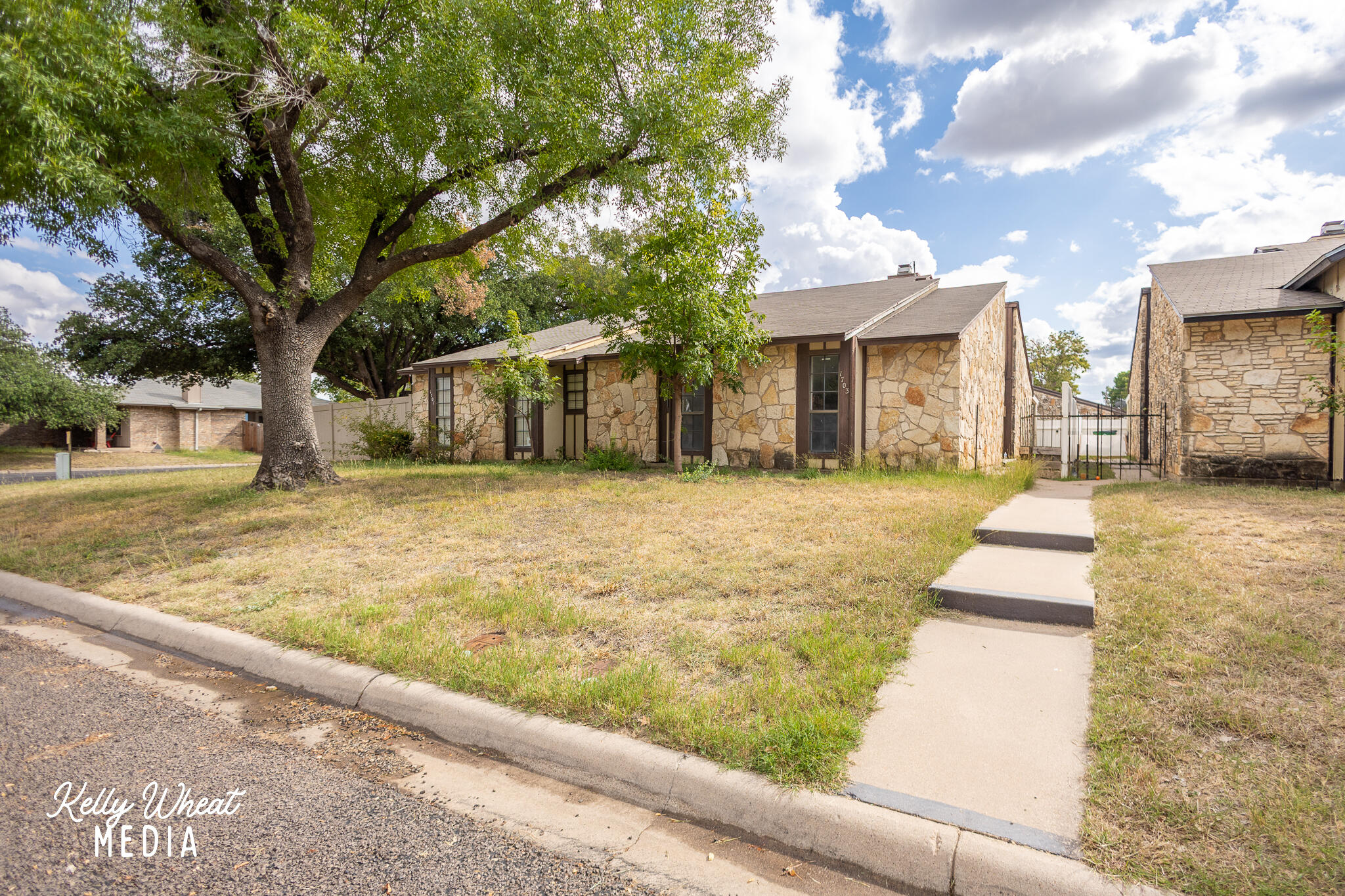 1703 Utah Avenue Property Photo 2