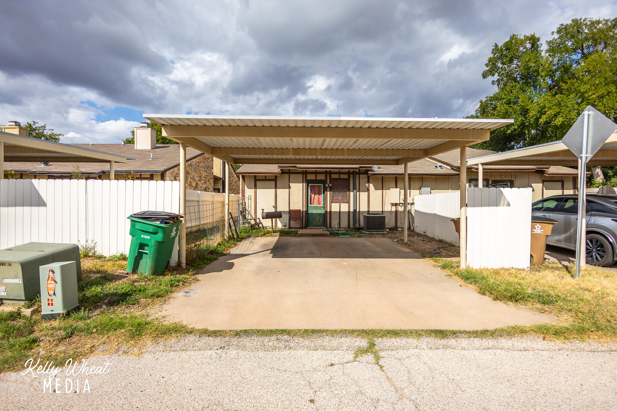 1703 Utah Avenue Property Photo 3
