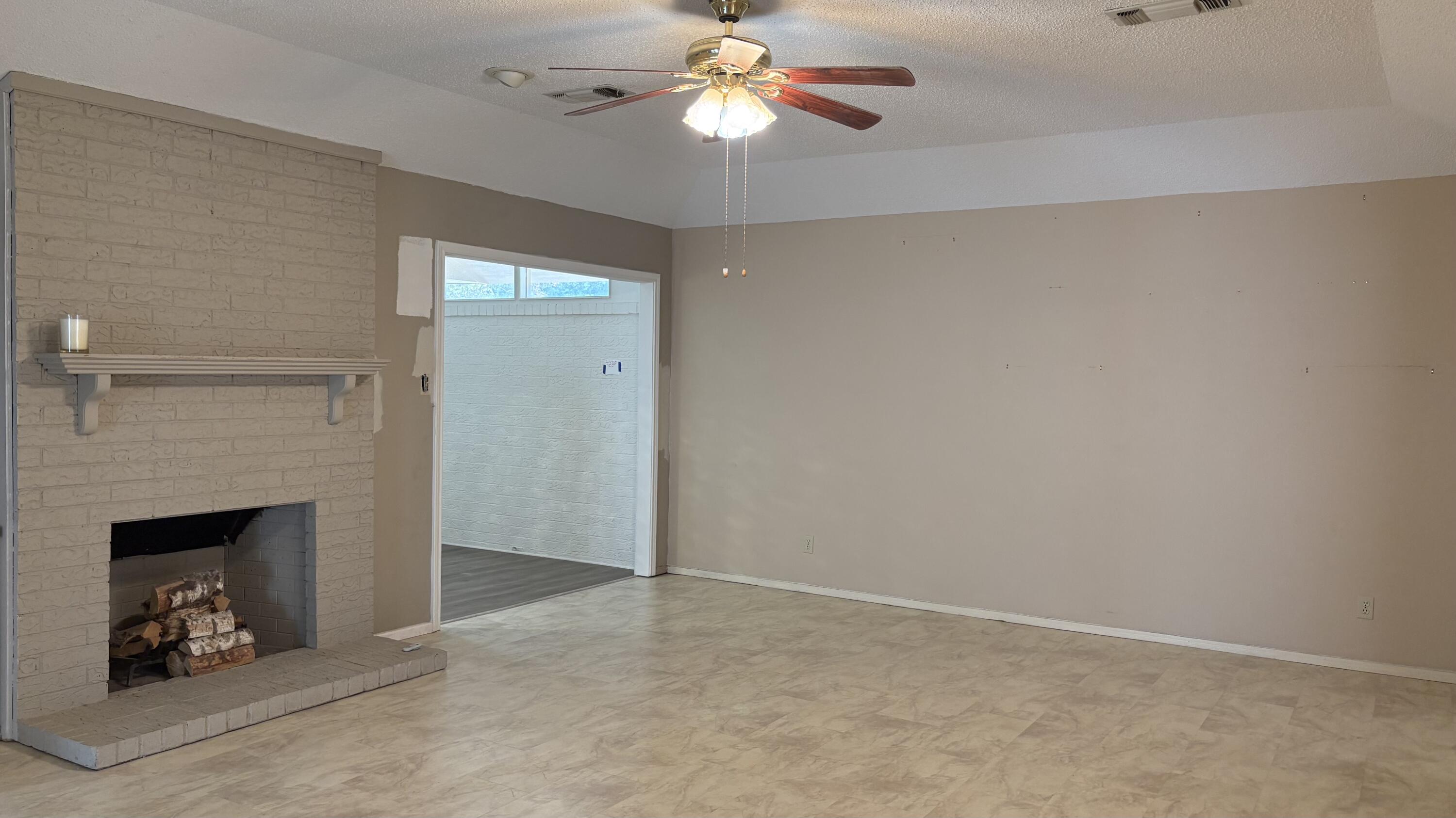 3721 Inglewood Drive Property Photo 3