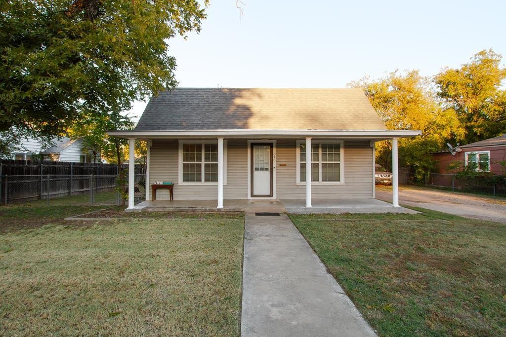316 N Van Buren Street Property Photo 1
