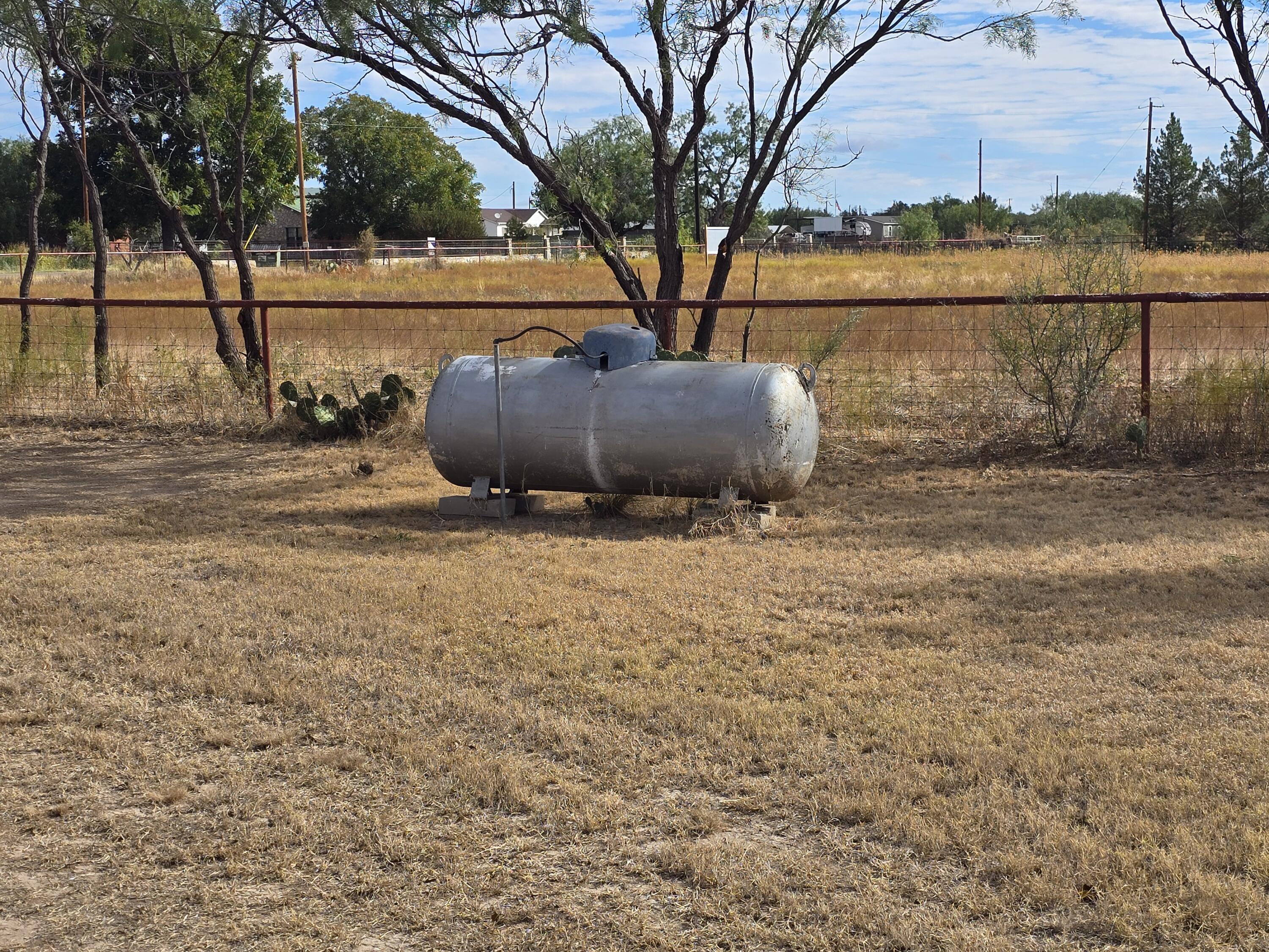 8205 Grape Creek Road Property Photo 4