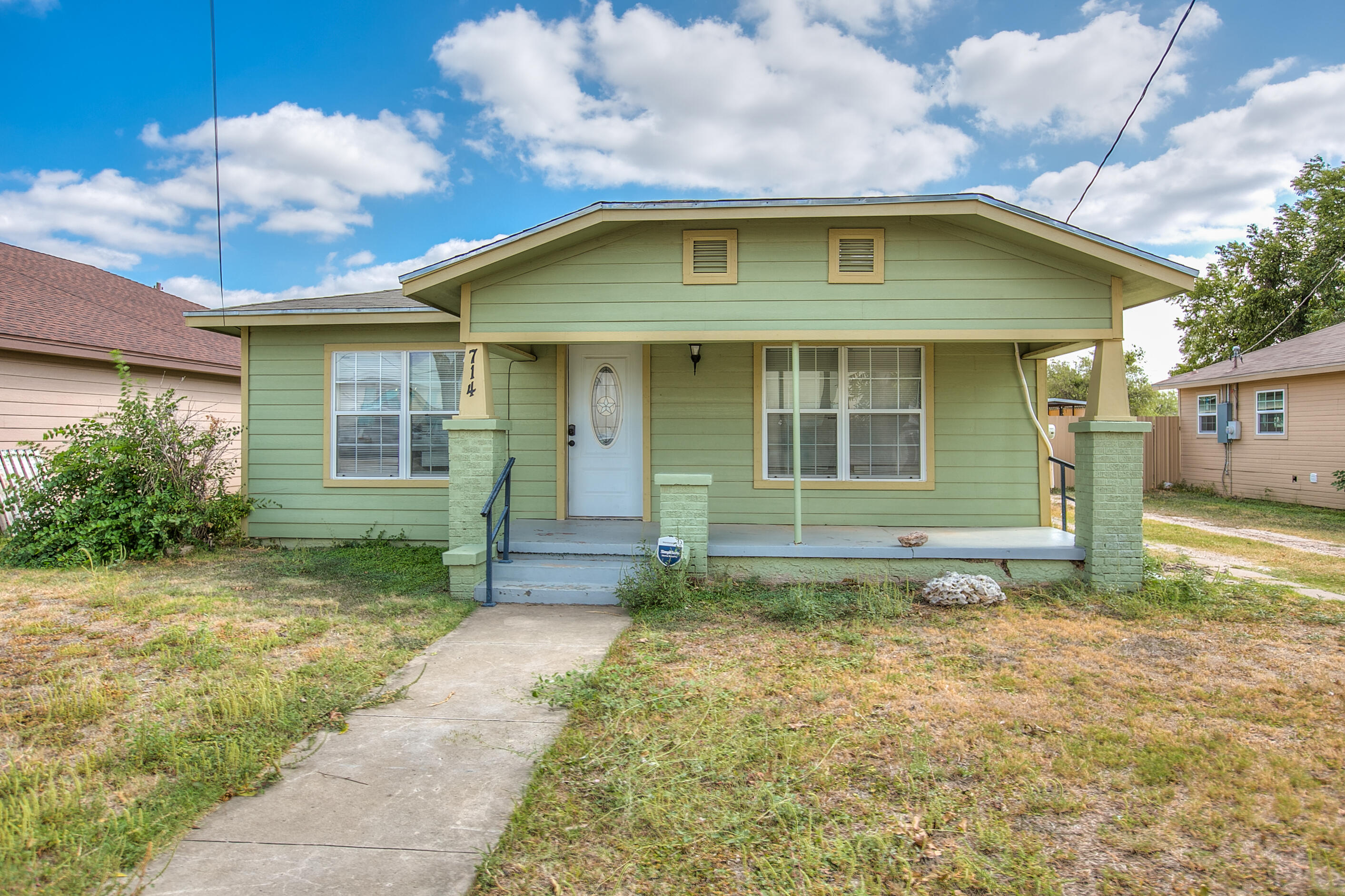 714 Rust Street Property Photo 1