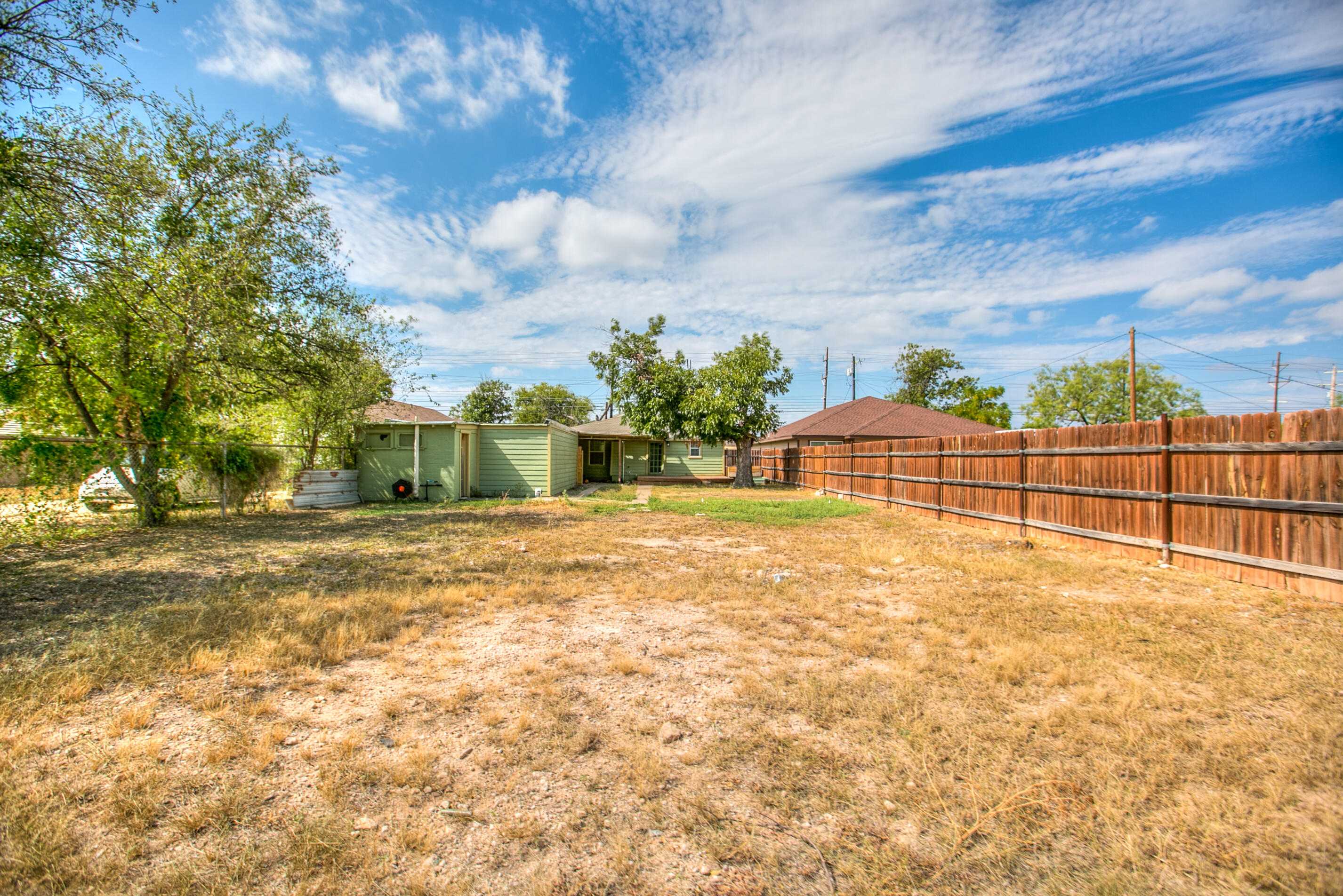 714 Rust Street Property Photo 25