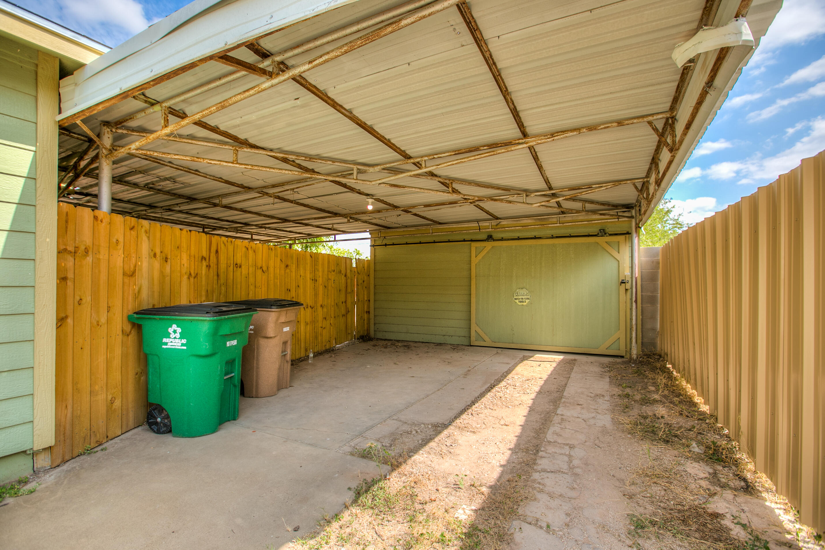 714 Rust Street Property Photo 27