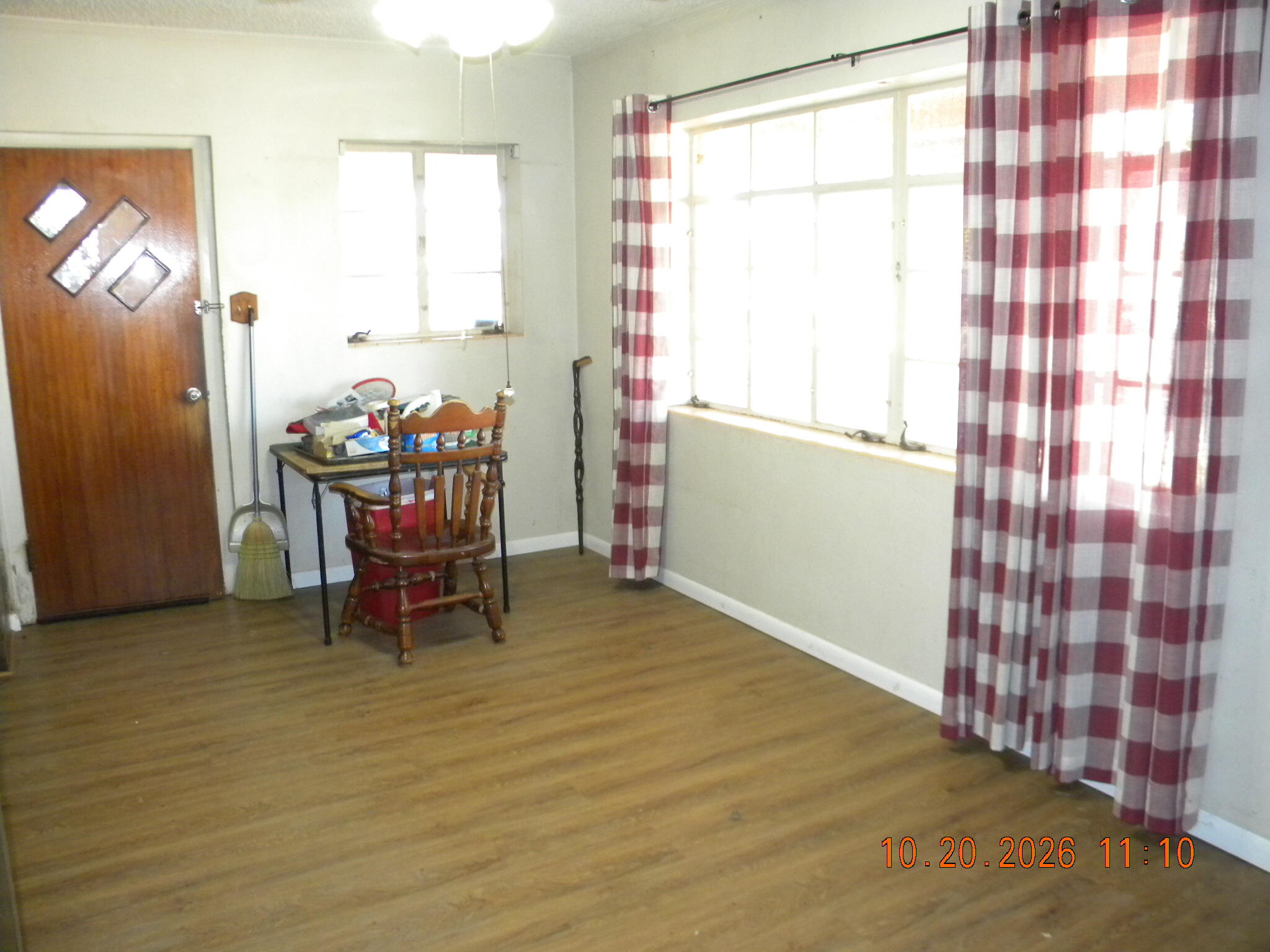 307 E 41st Street Property Photo 7