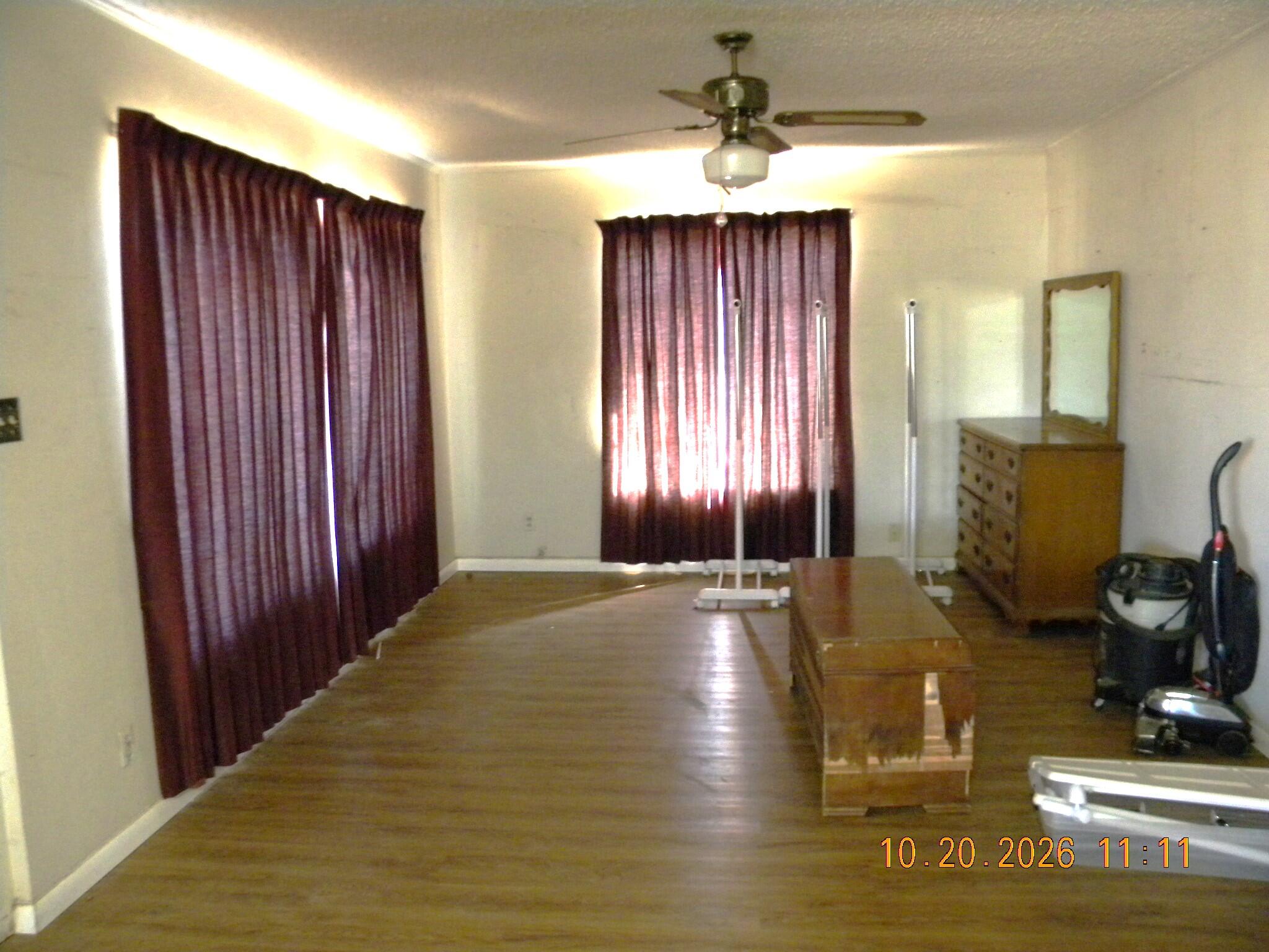307 E 41st Street Property Photo 8