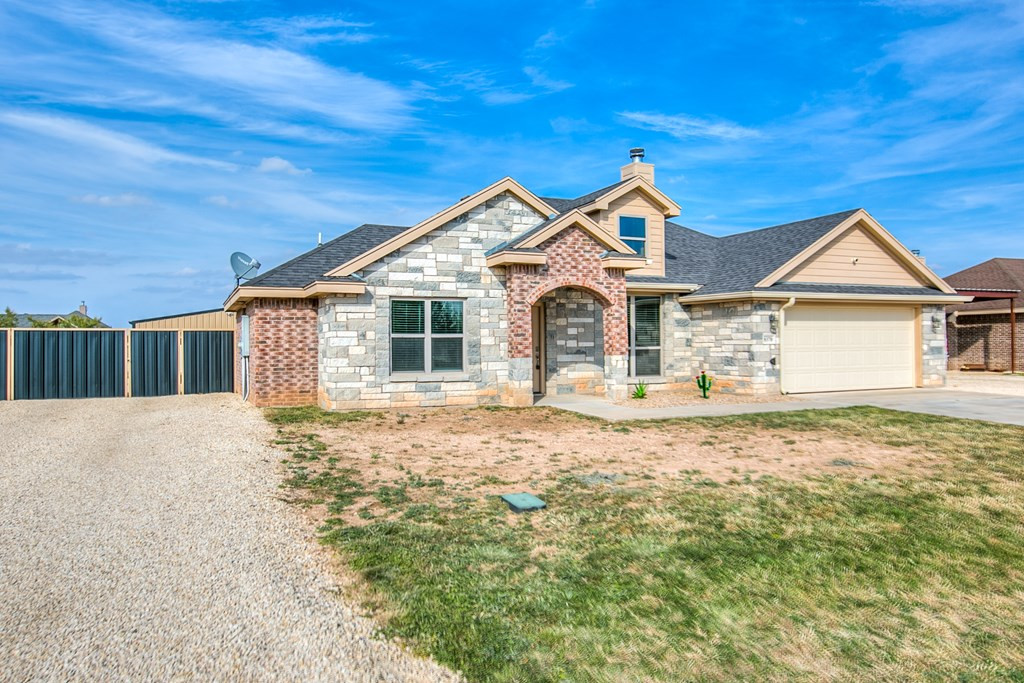 8370 Puma Court Property Photo 3