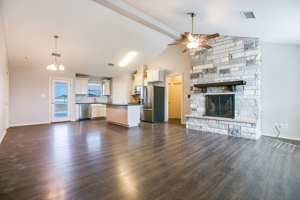 8370 Puma Court Property Photo 4