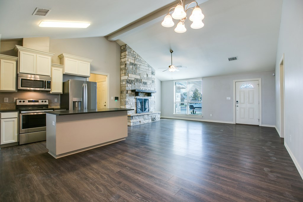 8370 Puma Court Property Photo 9