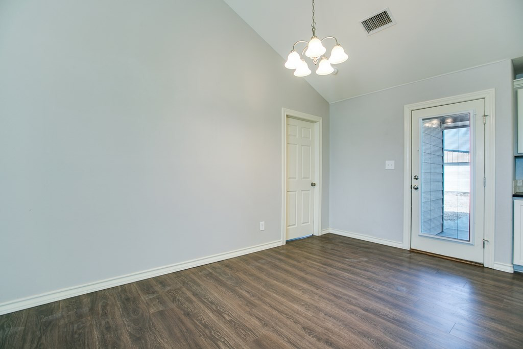 8370 Puma Court Property Photo 10