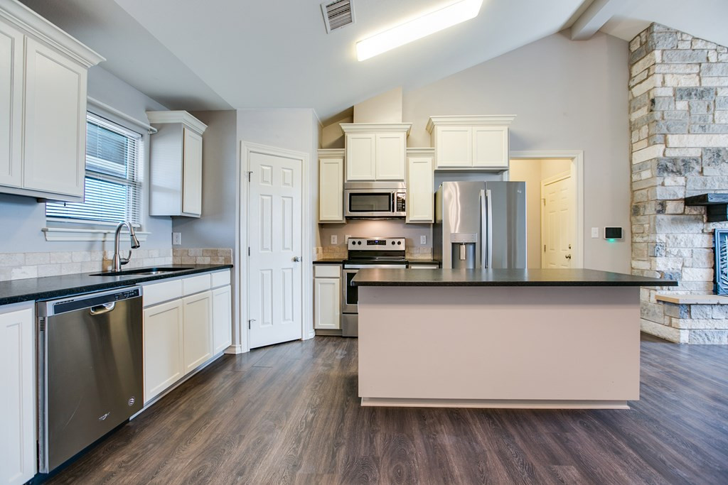 8370 Puma Court Property Photo 11