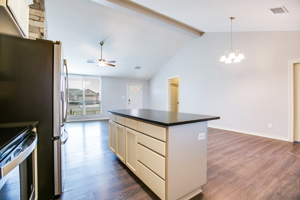 8370 Puma Court Property Photo 14
