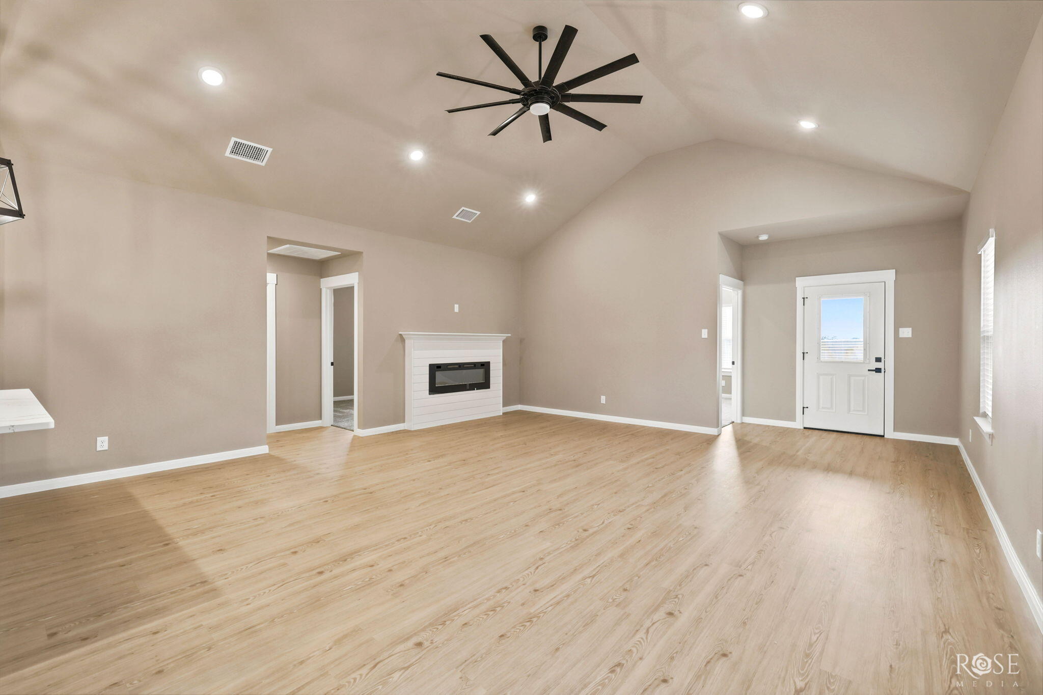 3033 Walnut Hill Drive Property Photo 4