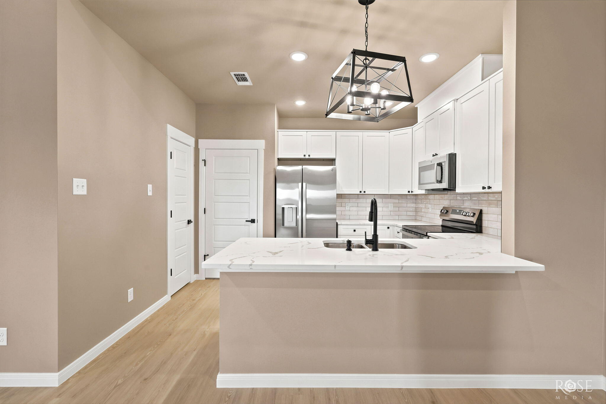 3033 Walnut Hill Drive Property Photo 5