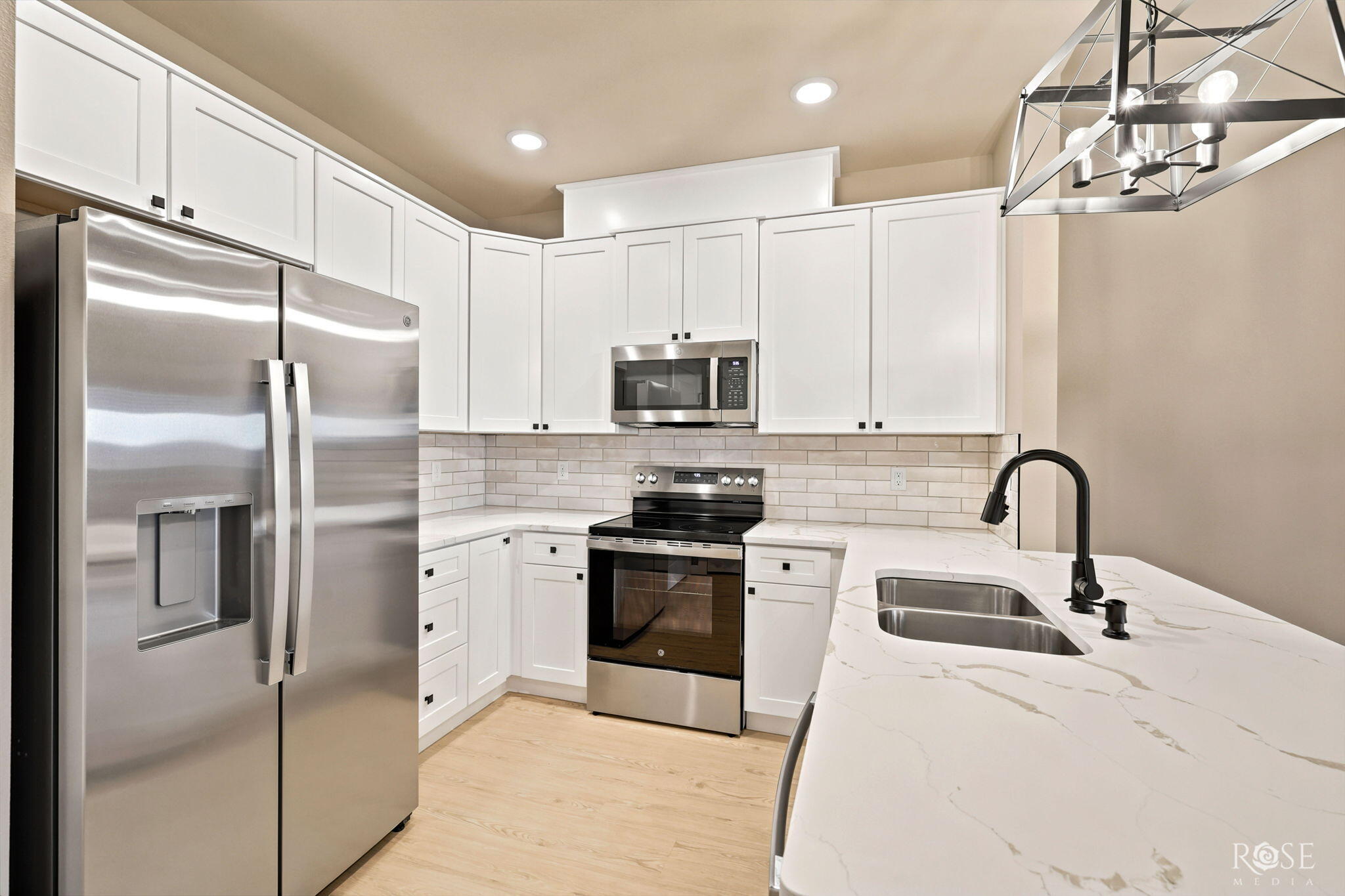 3033 Walnut Hill Drive Property Photo 6