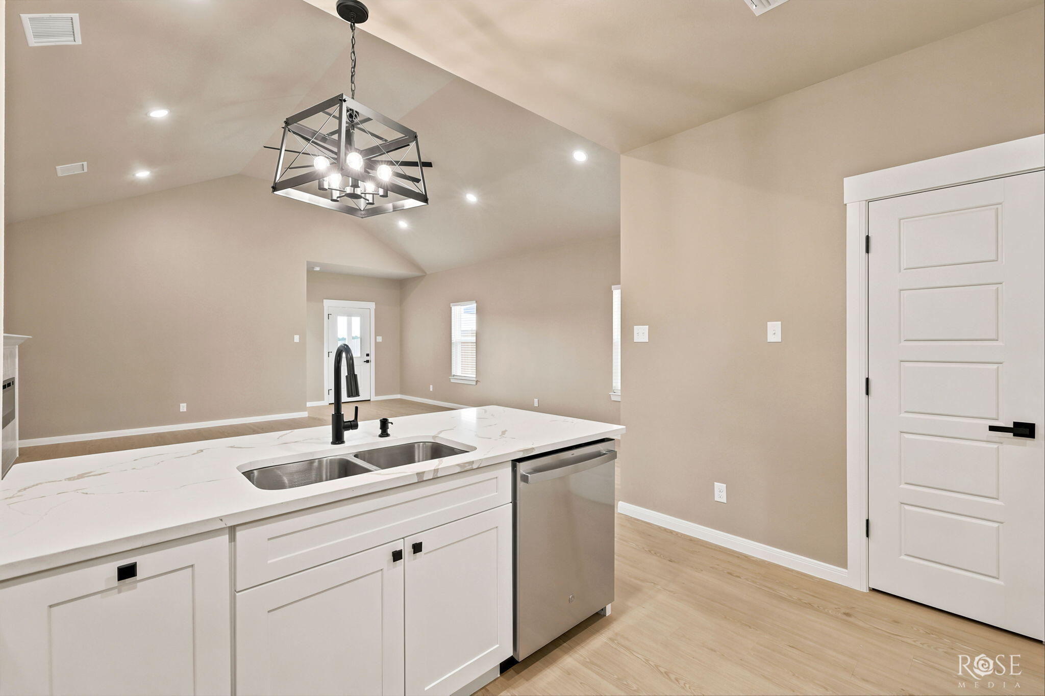 3033 Walnut Hill Drive Property Photo 11