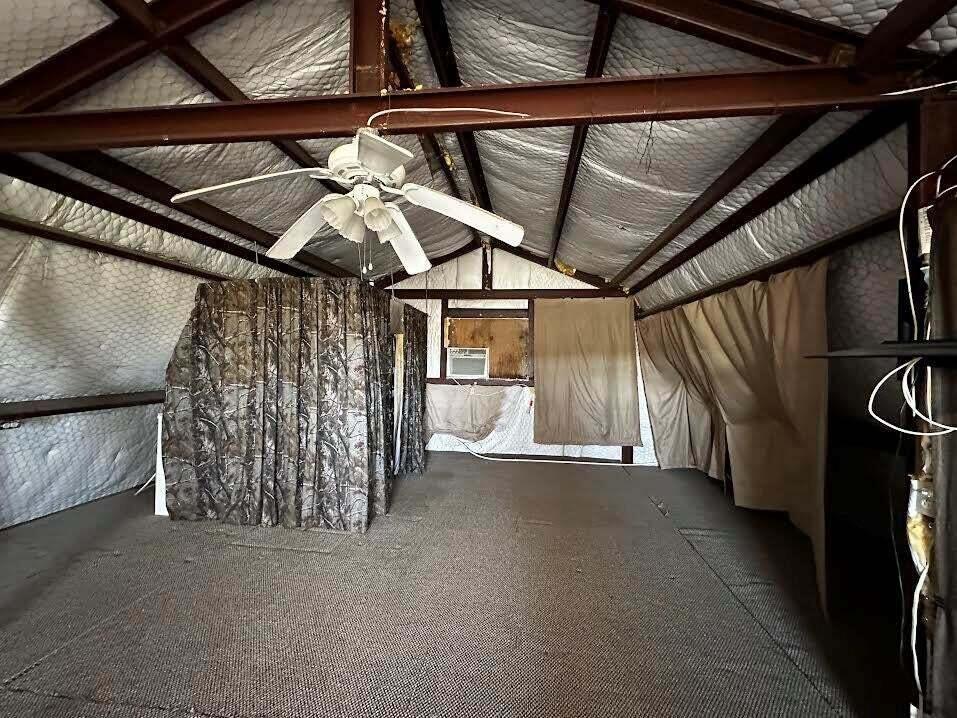 17001 Mustang Creek Road Property Photo 28