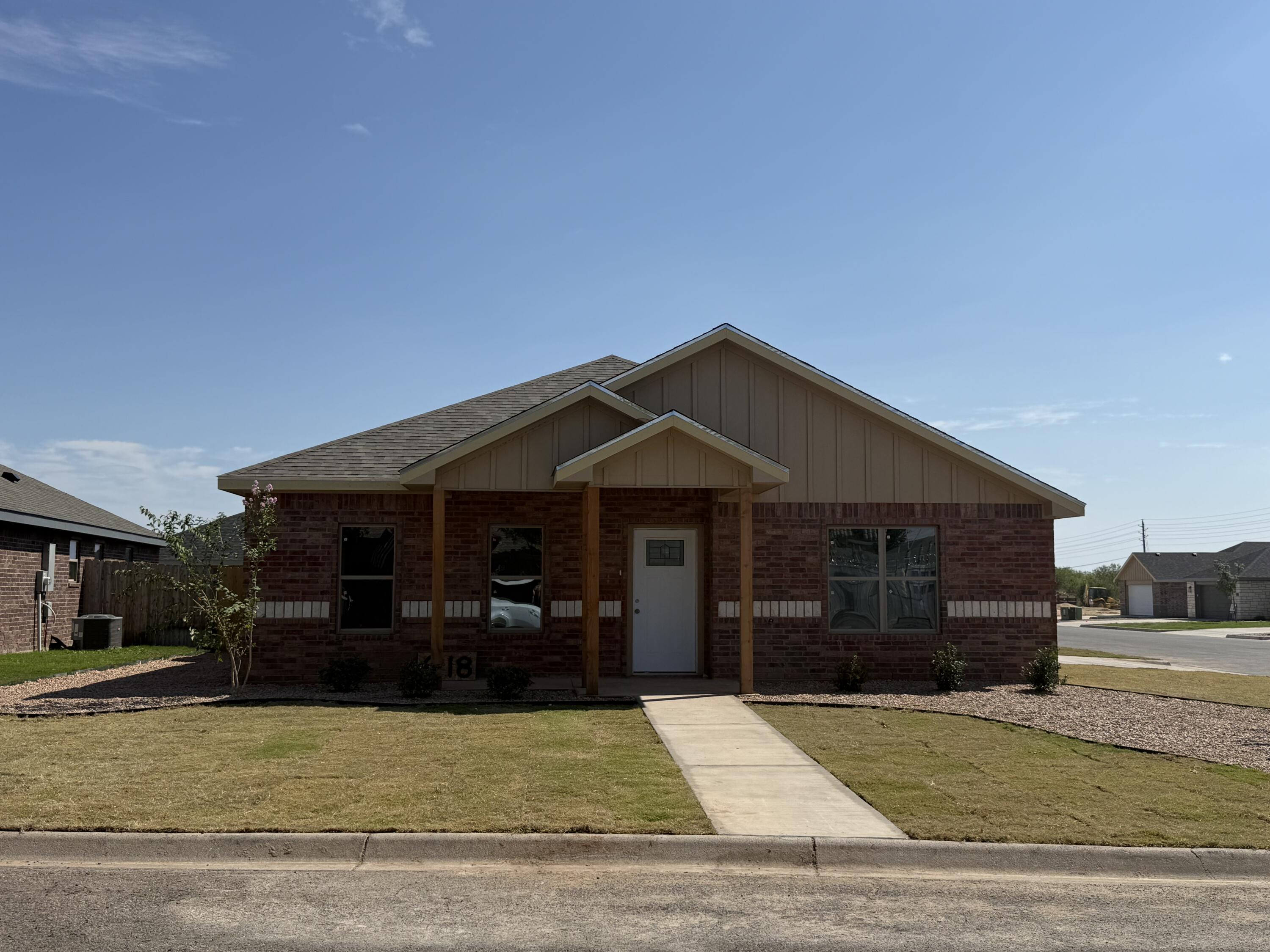 6129 Mountain Forest Drive Property Photo 1