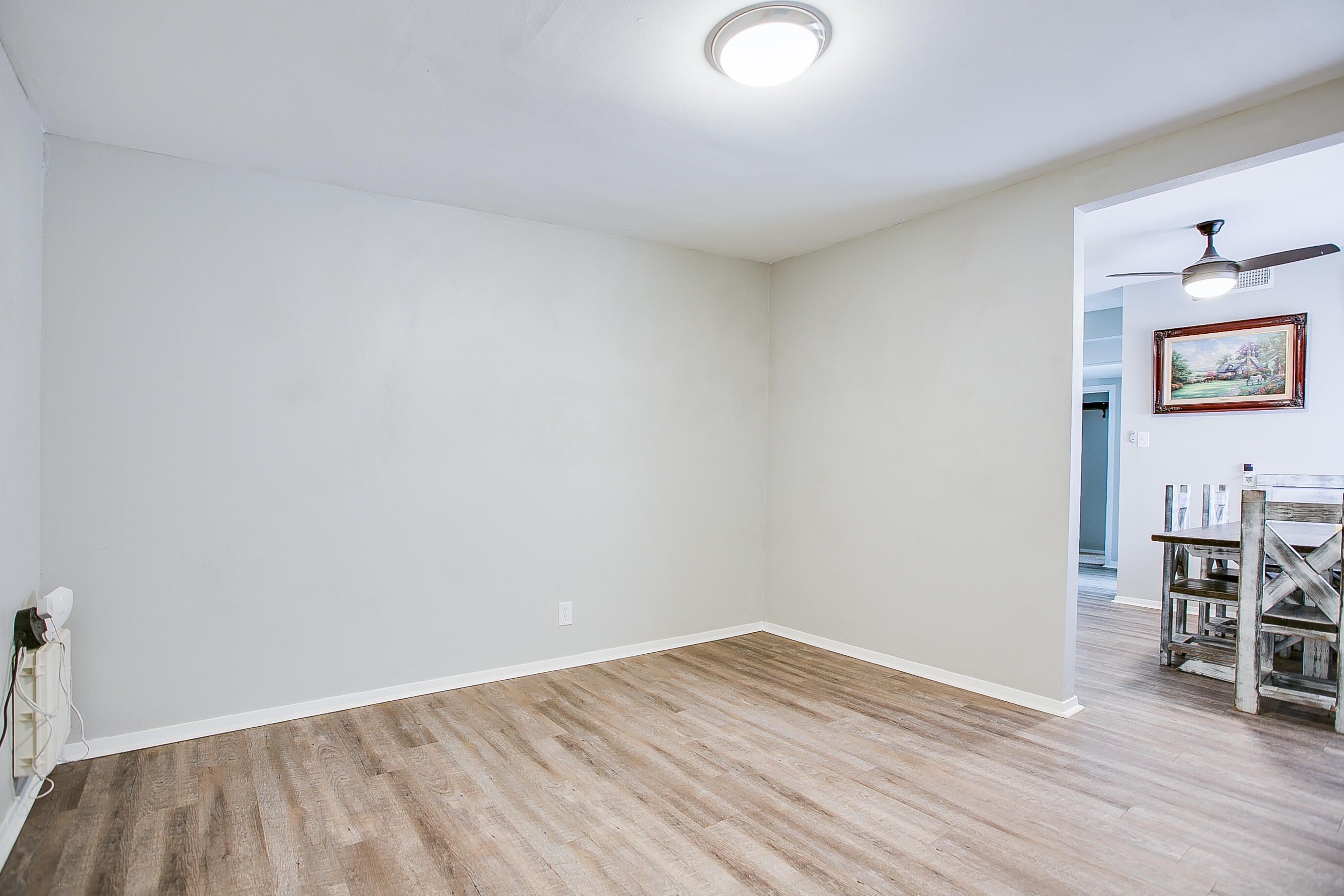 2451 Greenwood Street Property Photo 16