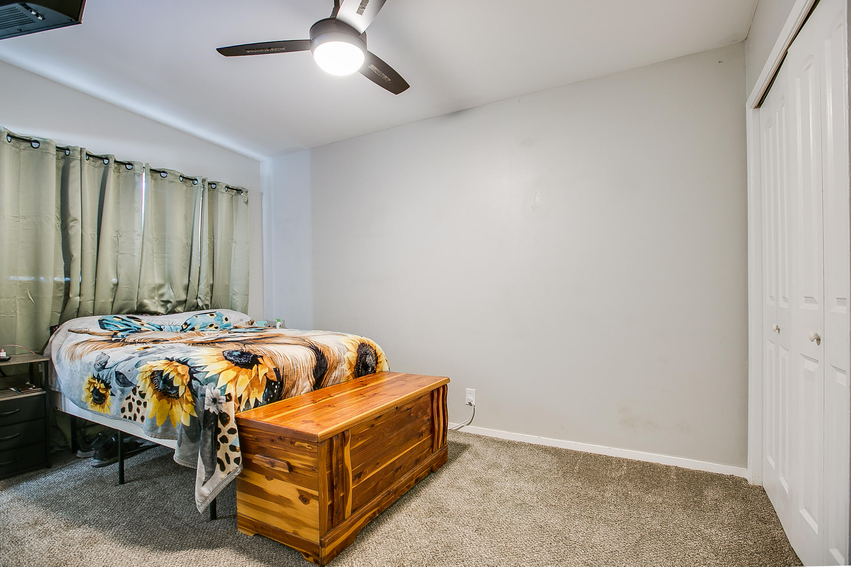 2451 Greenwood Street Property Photo 17