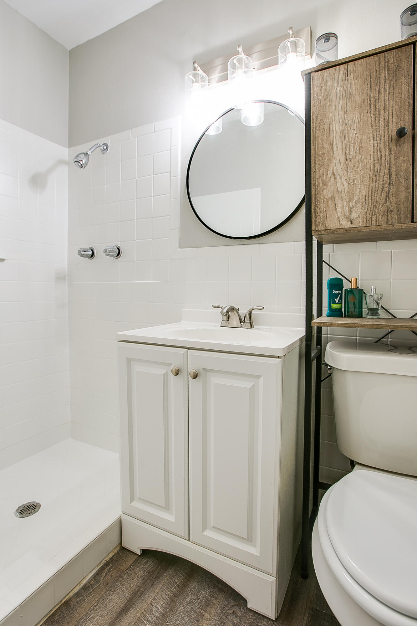 2451 Greenwood Street Property Photo 19