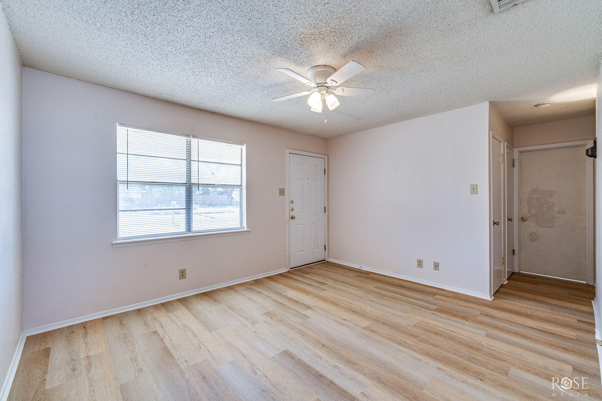 58 E 9th Street Property Photo 7