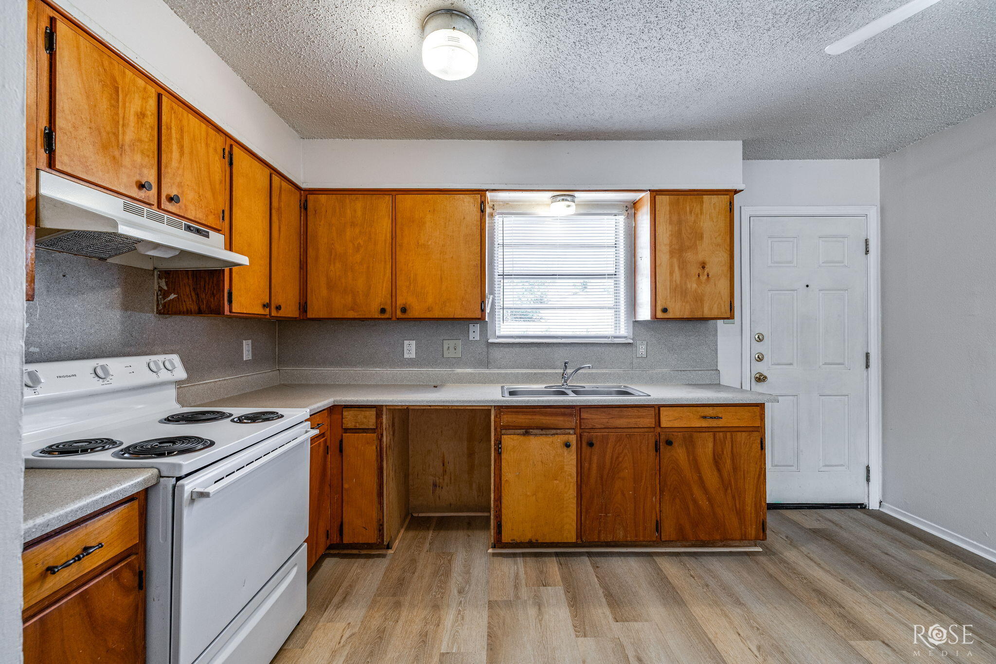 58 E 9th Street Property Photo 11