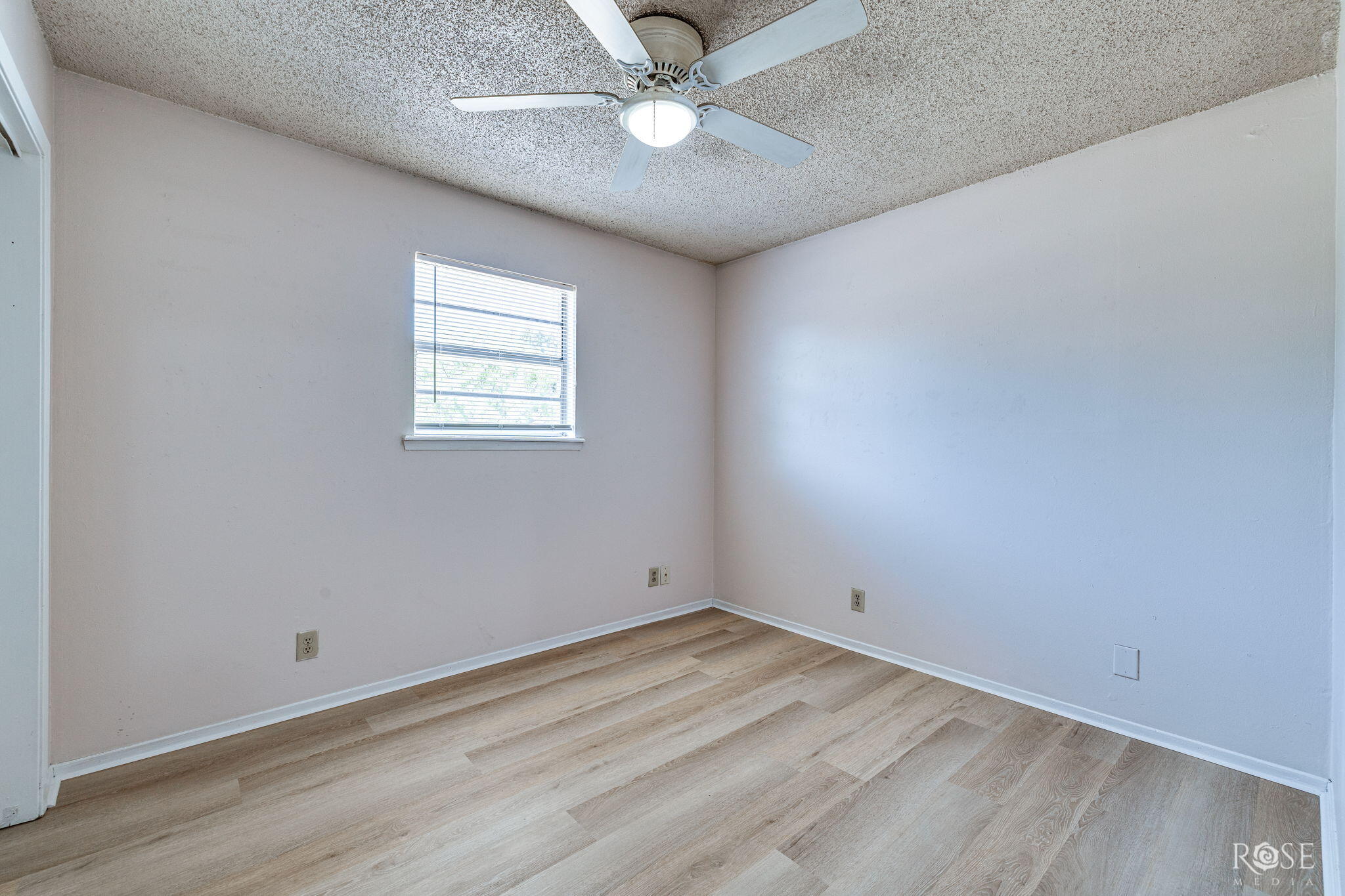 58 E 9th Street Property Photo 14