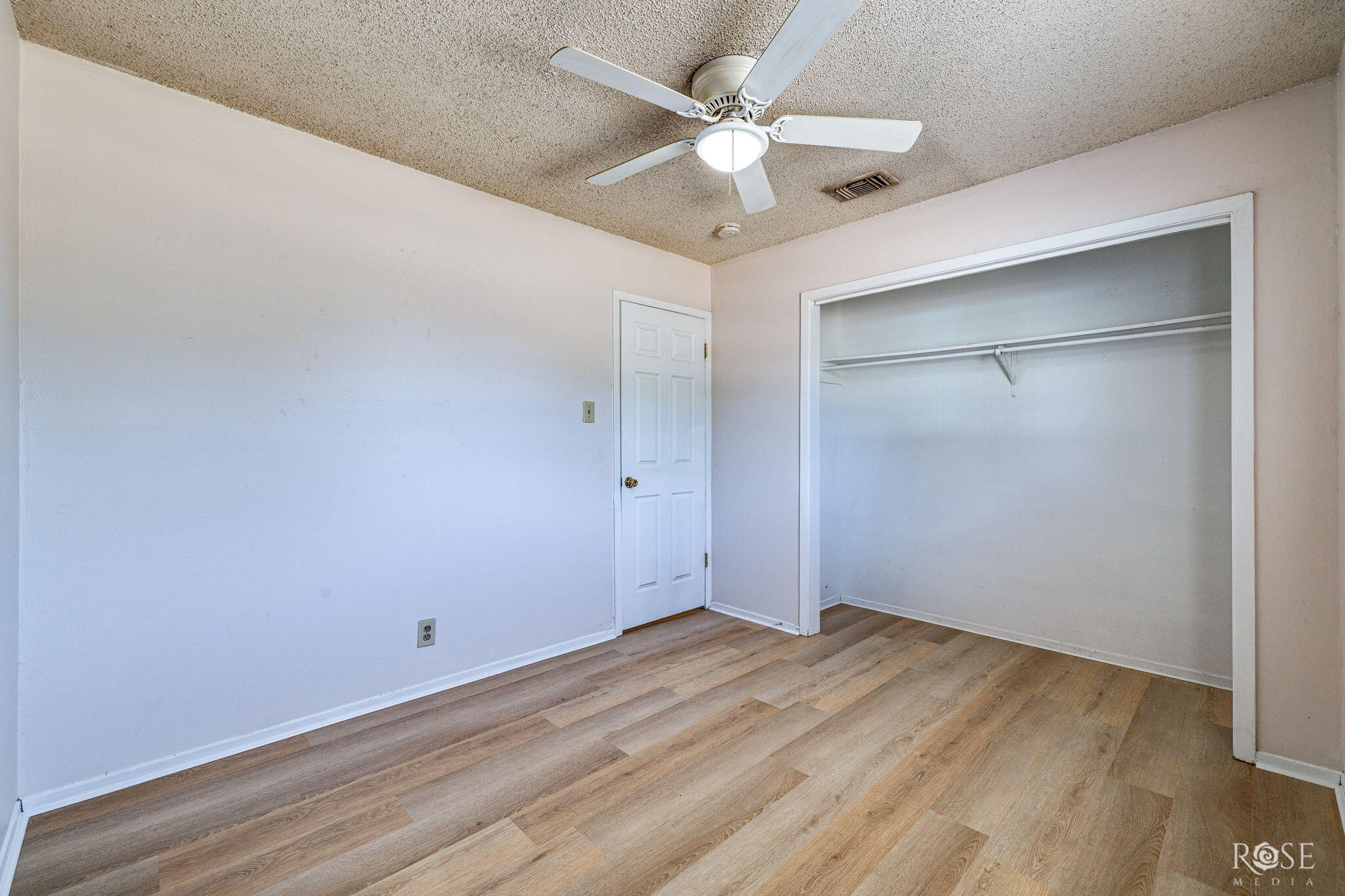 58 E 9th Street Property Photo 16