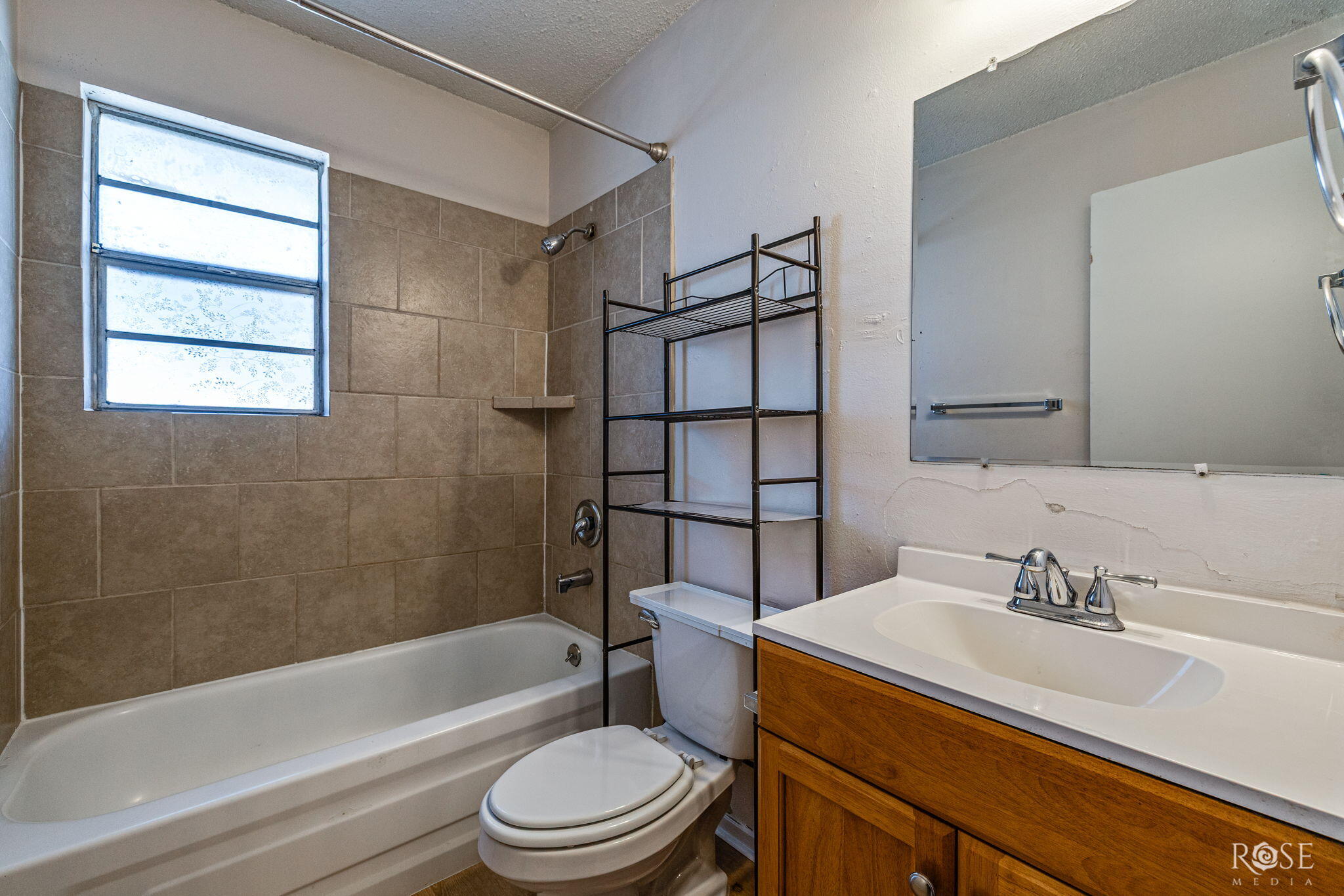 58 E 9th Street Property Photo 18