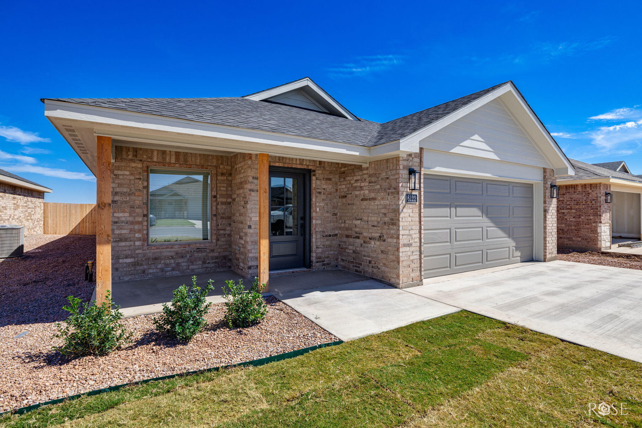 6121 Mountain Forest Drive Property Photo 4
