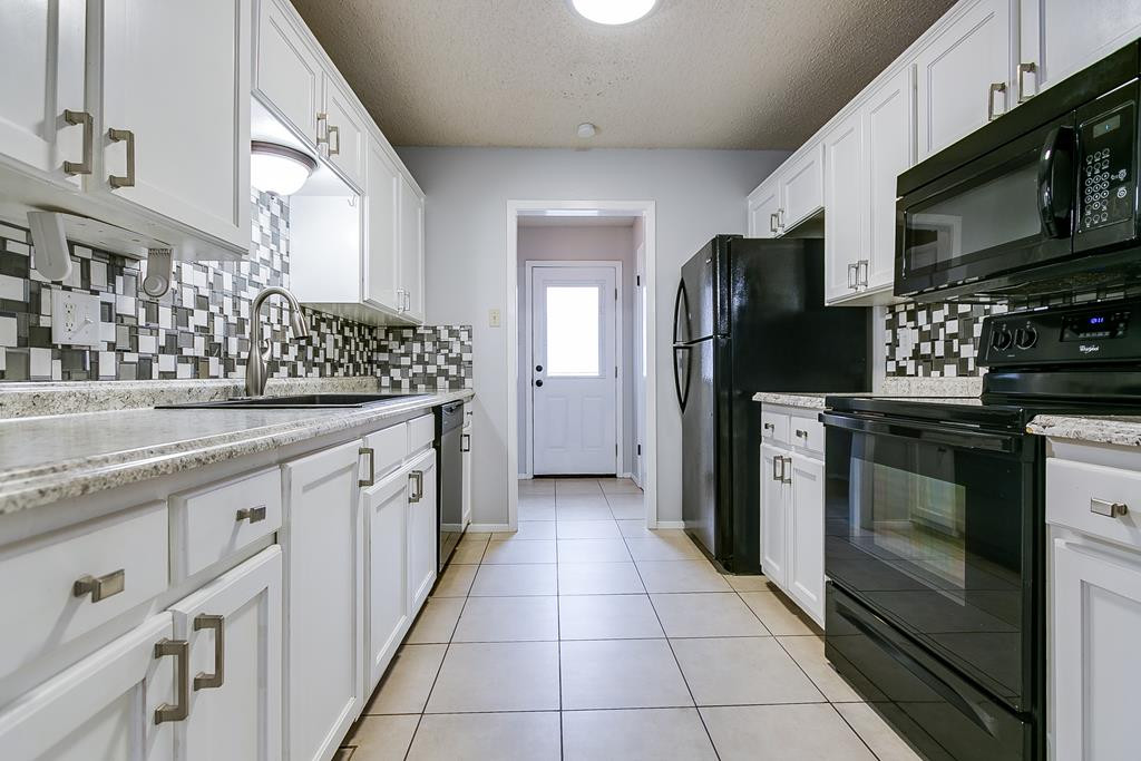 2213 Valleyview Boulevard Property Photo 4