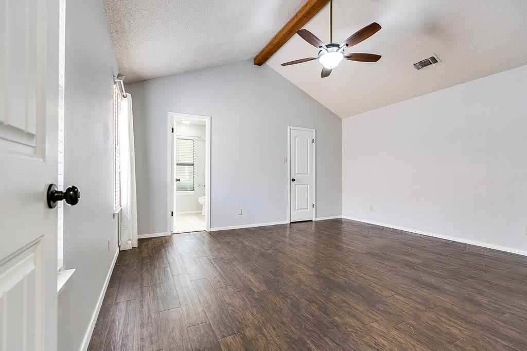 2213 Valleyview Boulevard Property Photo 9