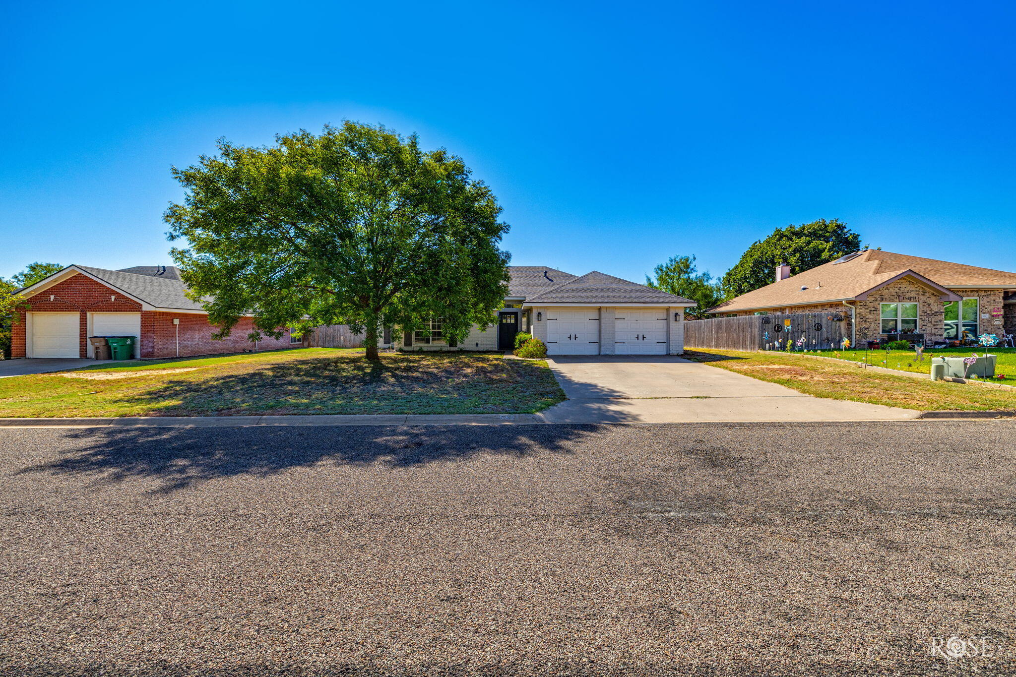 5821 Whitecastle Lane Property Photo 31