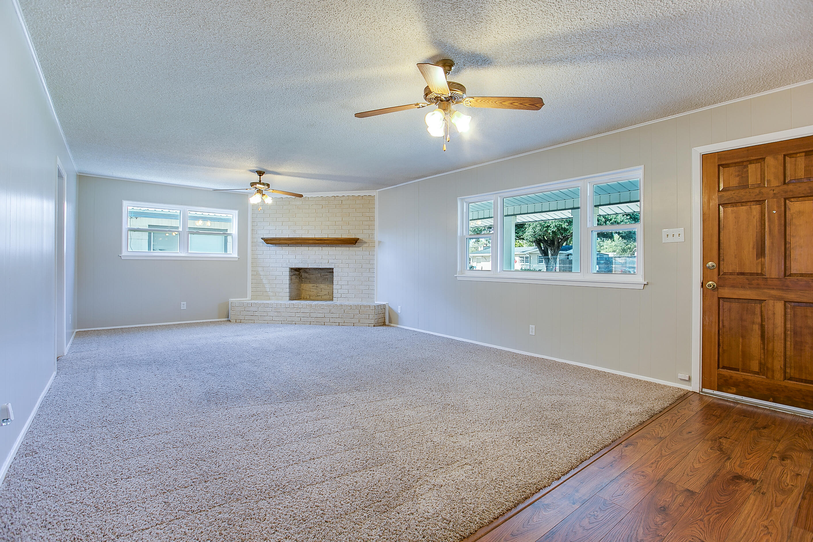 2743 Sac Avenue Property Photo 7