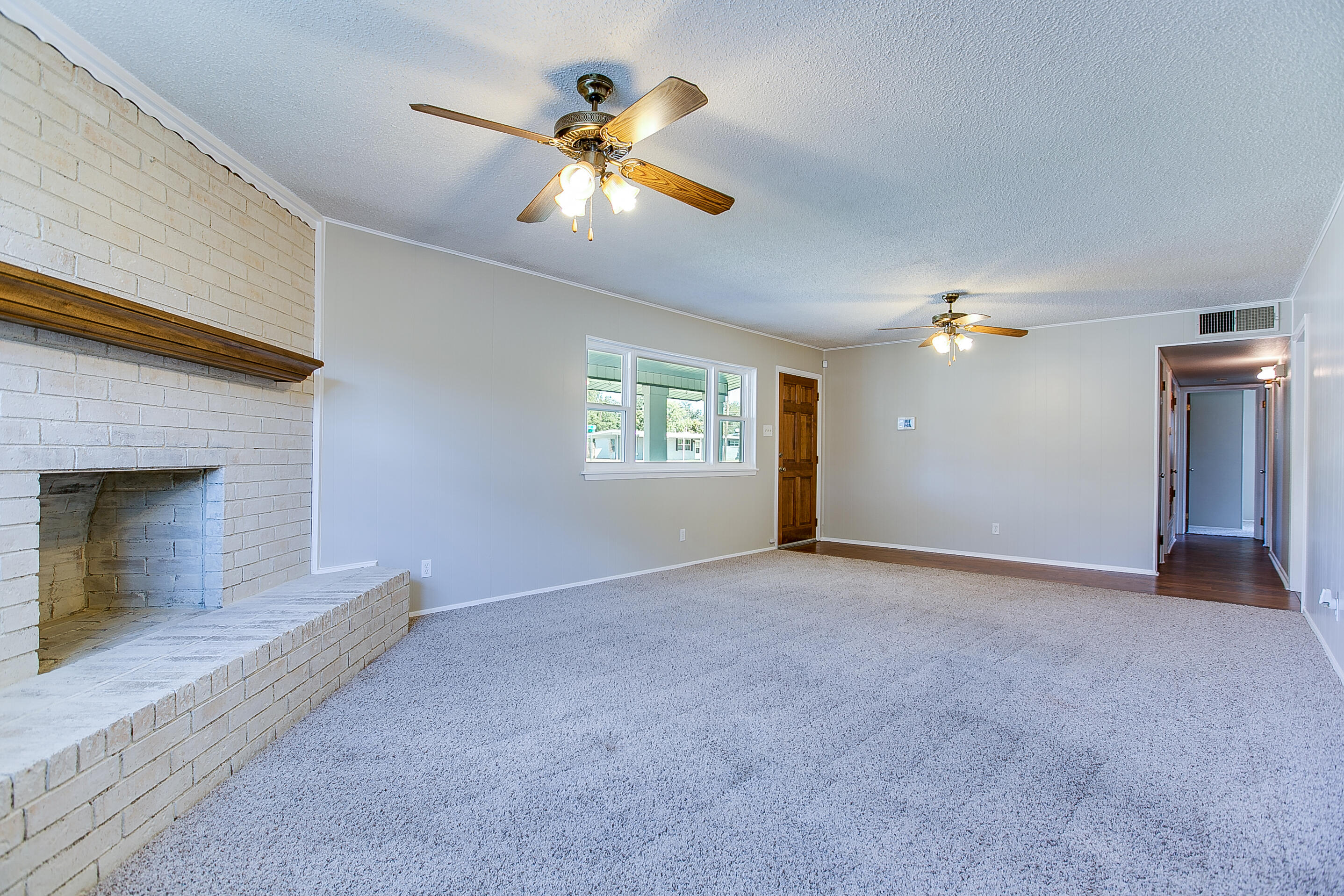 2743 Sac Avenue Property Photo 8