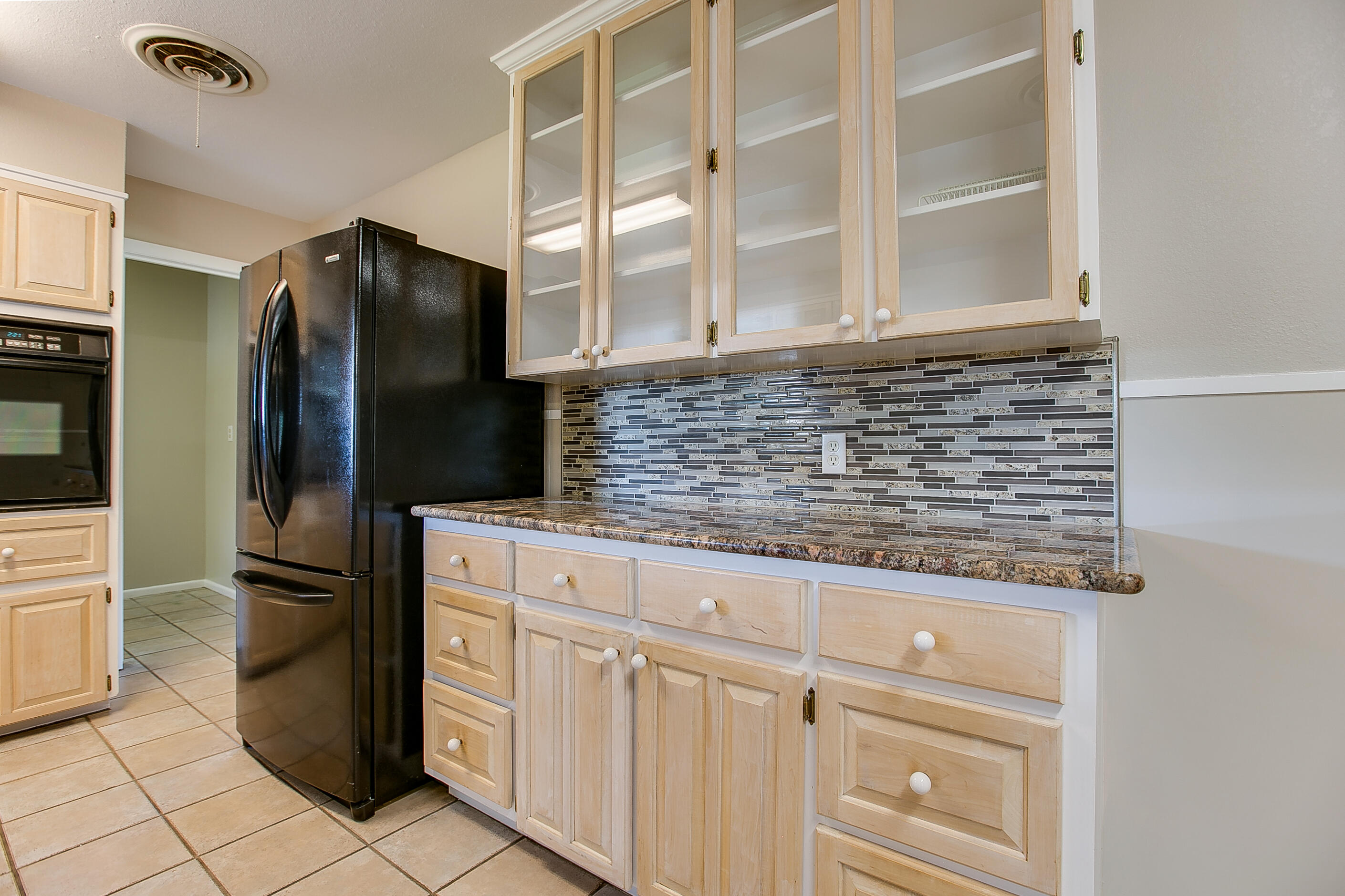 2743 Sac Avenue Property Photo 13