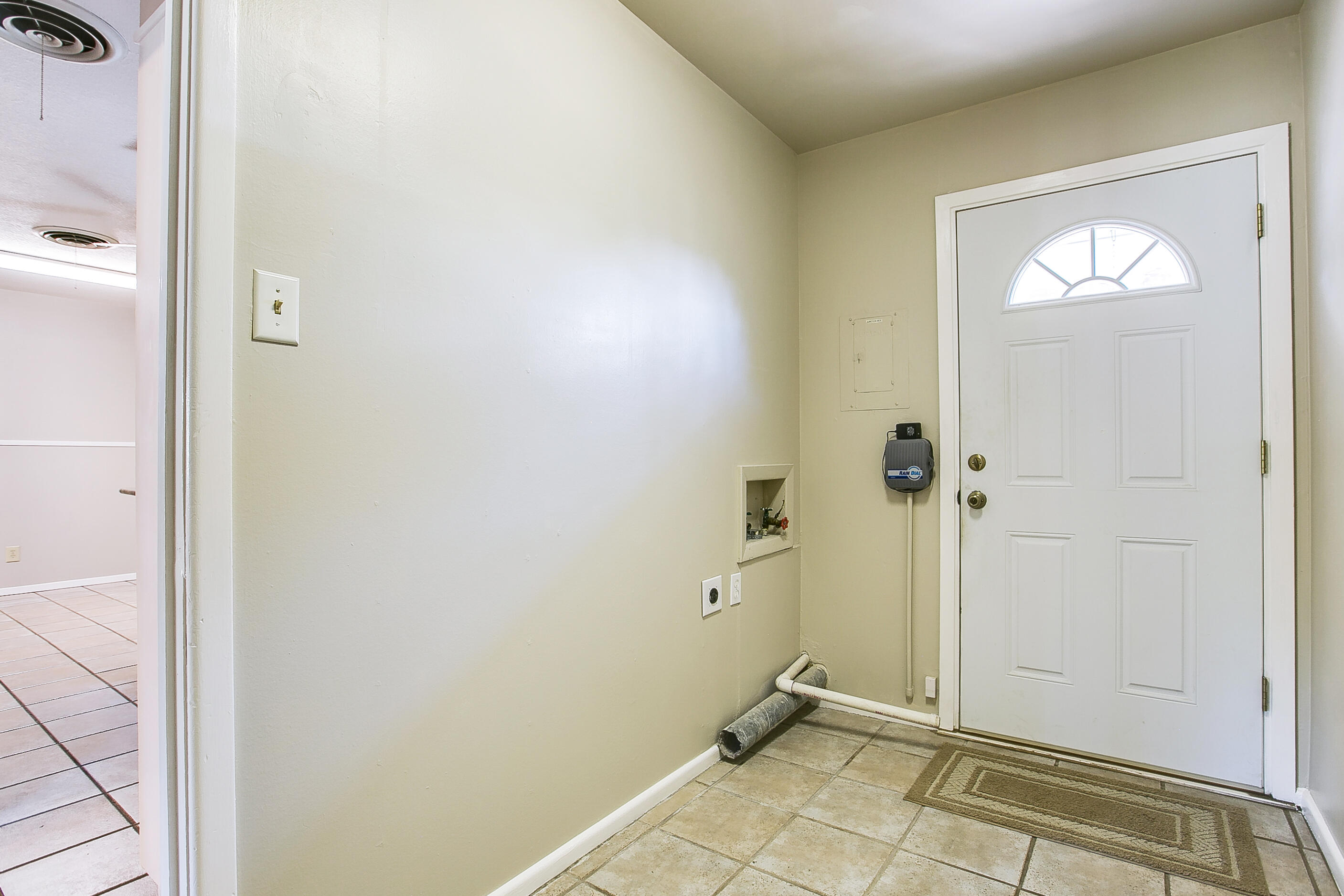 2743 Sac Avenue Property Photo 16