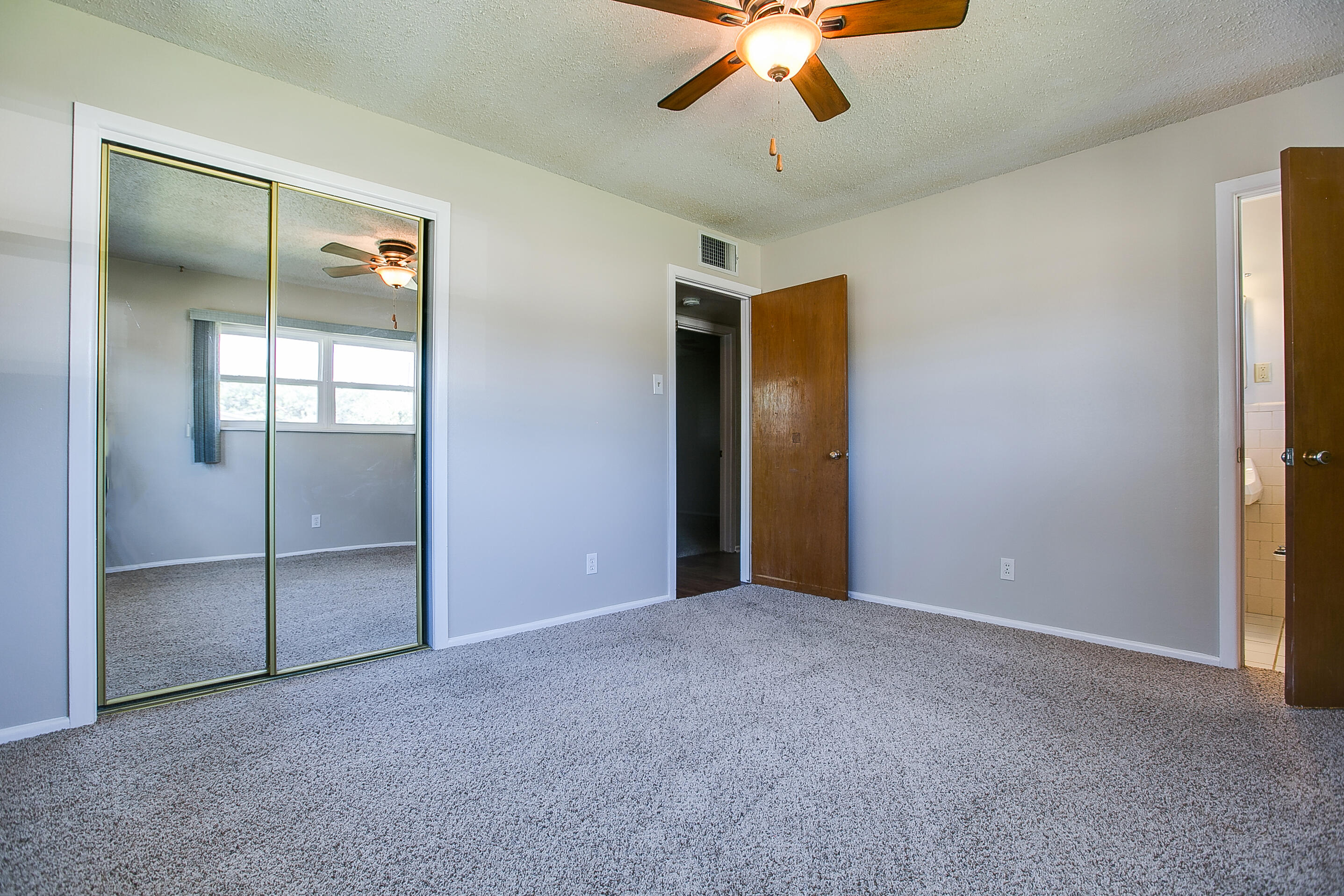 2743 Sac Avenue Property Photo 24