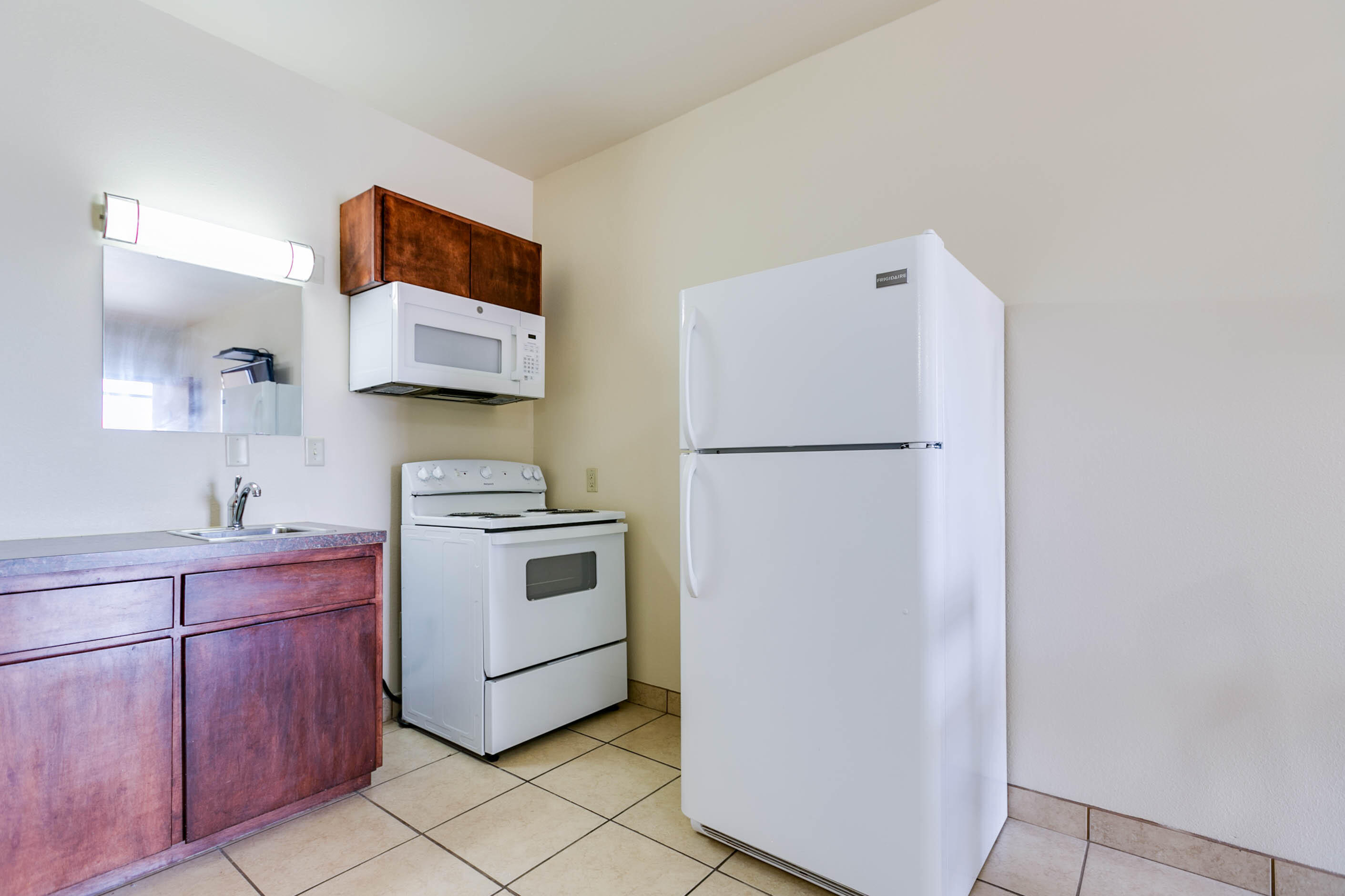 4268 Sherwood Way Property Photo 4