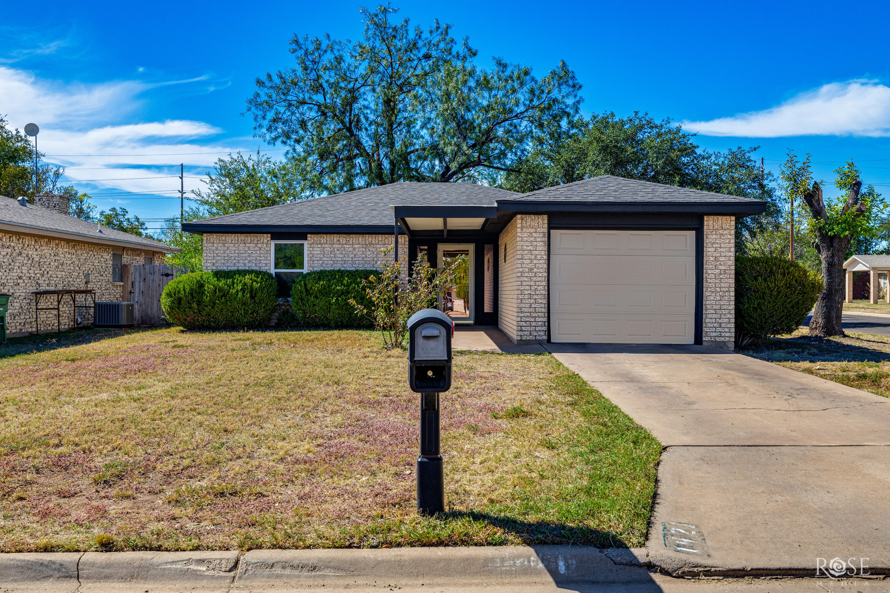 1421 Millspaugh Street Property Photo 1